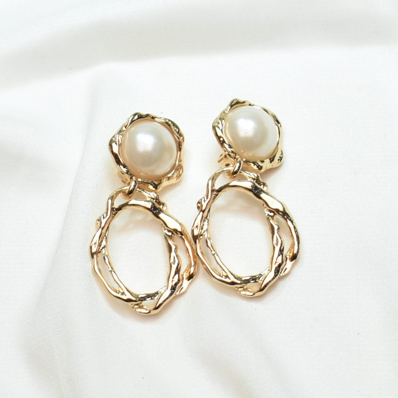 TFC Elegance Fall Pearl Gold Plated Dangler Earrings