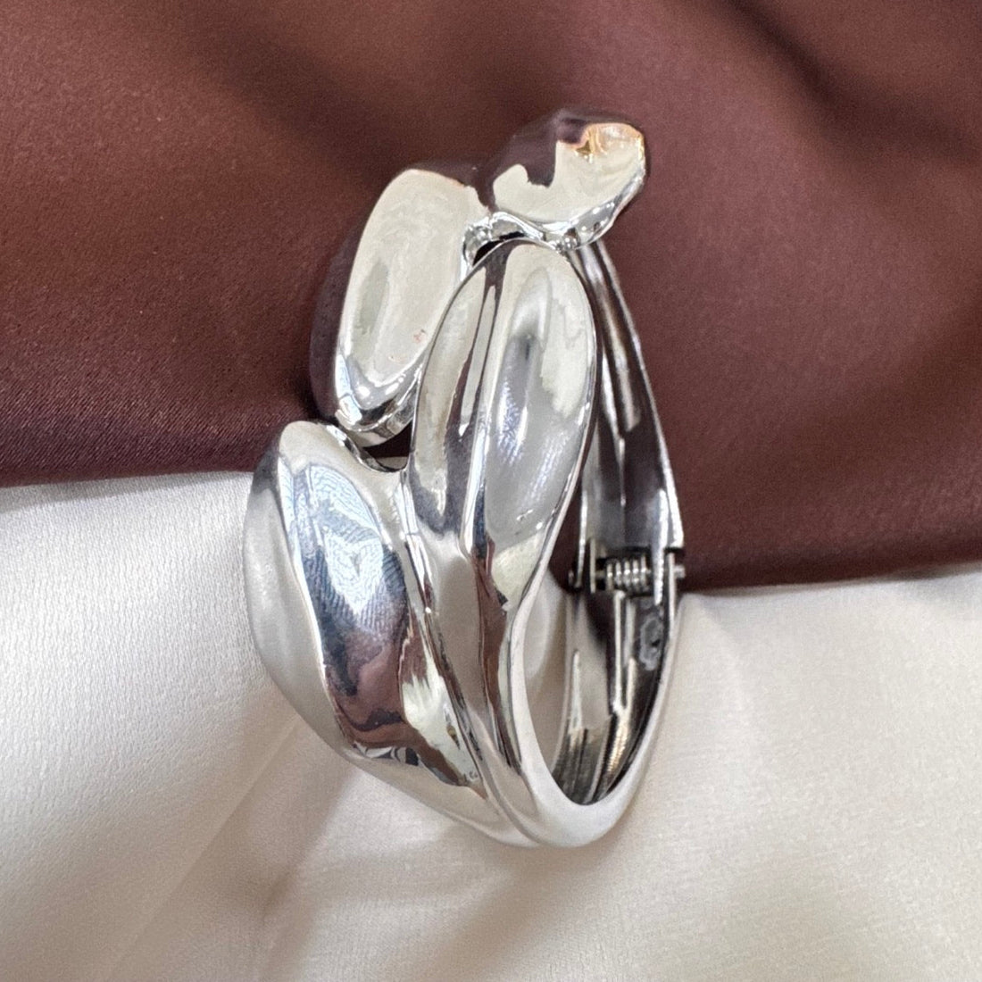 TFC Size 2.6 Leaves Silver Plated Bracelet Bangle