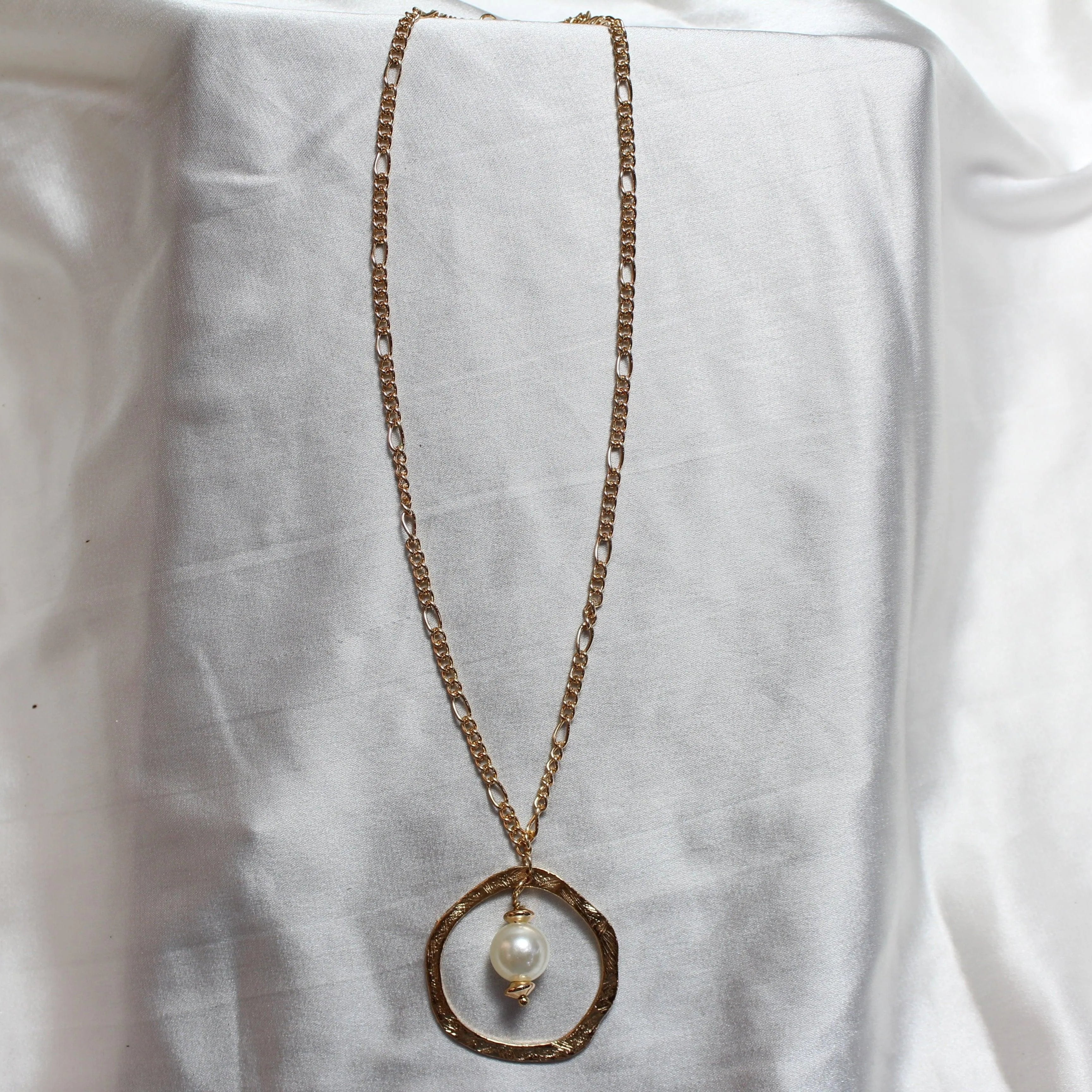 TFC Pearl Pendulum Gold Plated Pendant Necklace