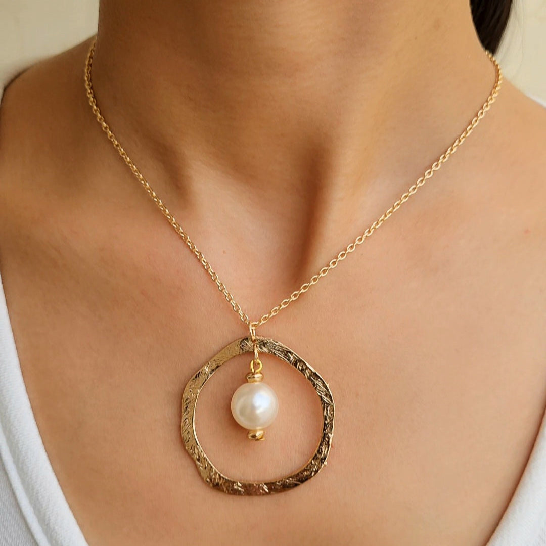 TFC Pearl Pendulum Gold Plated Pendant Necklace