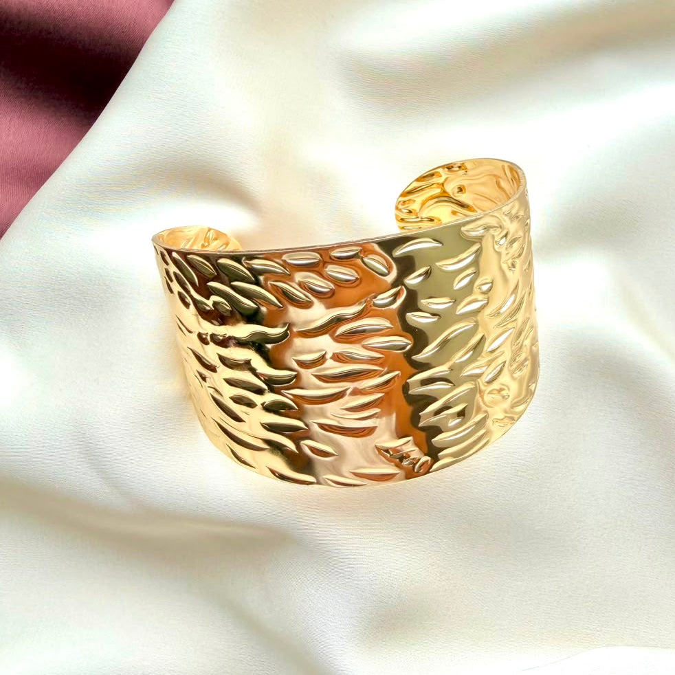 TFC Adjustable Leaf Art Gold Plated Bracelet Cuff