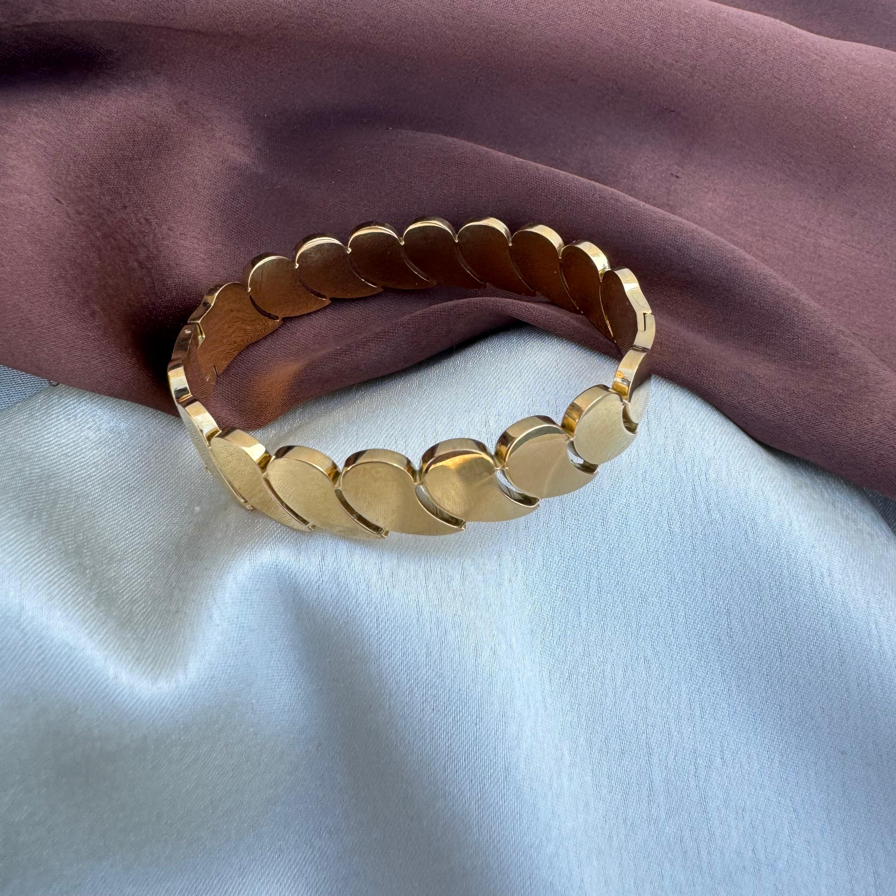 TFC Size 2.6 Liner Drop Gold Plated Bracelet Bangle