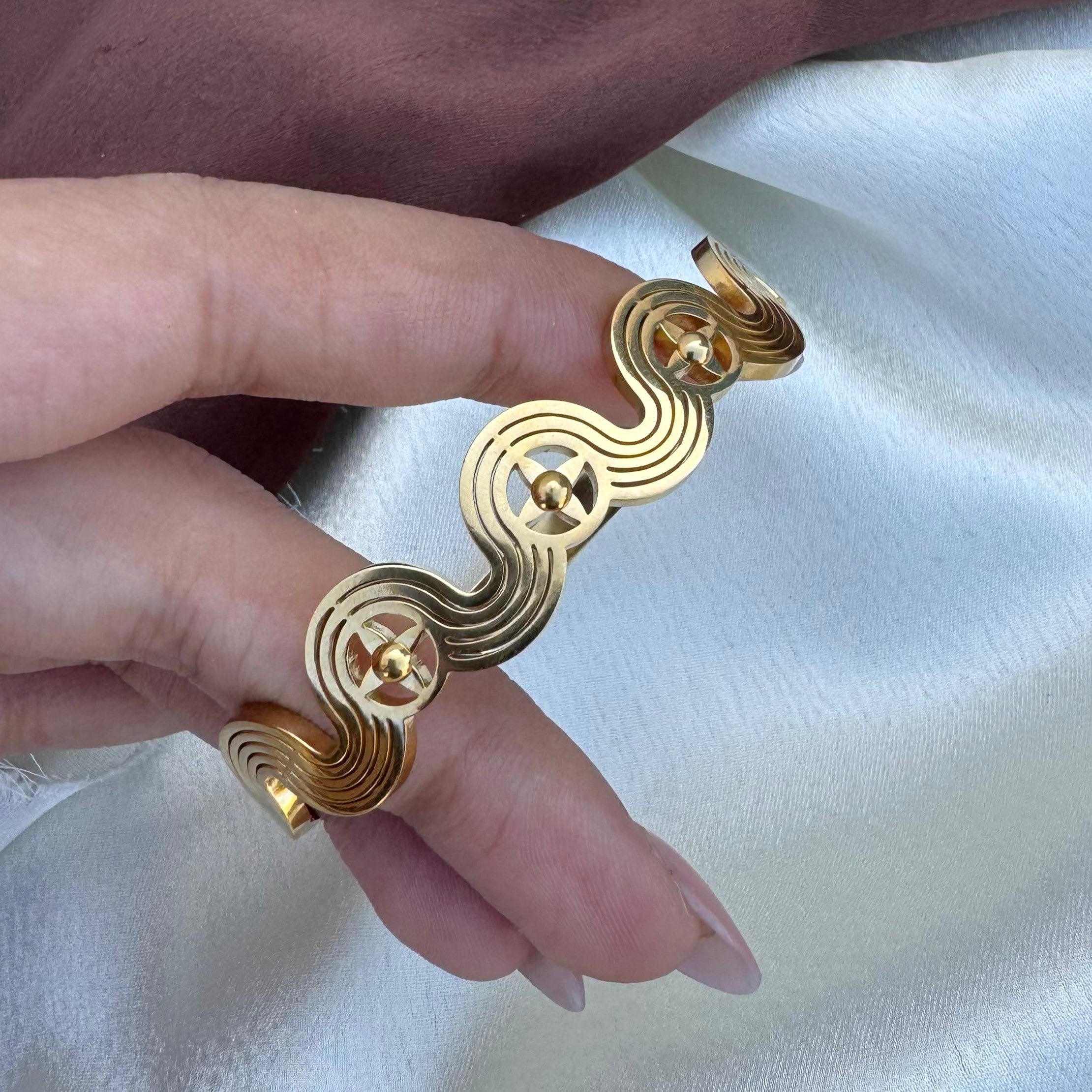 TFC Size 2.6 Vintage Gold Plated Bracelet Bangle