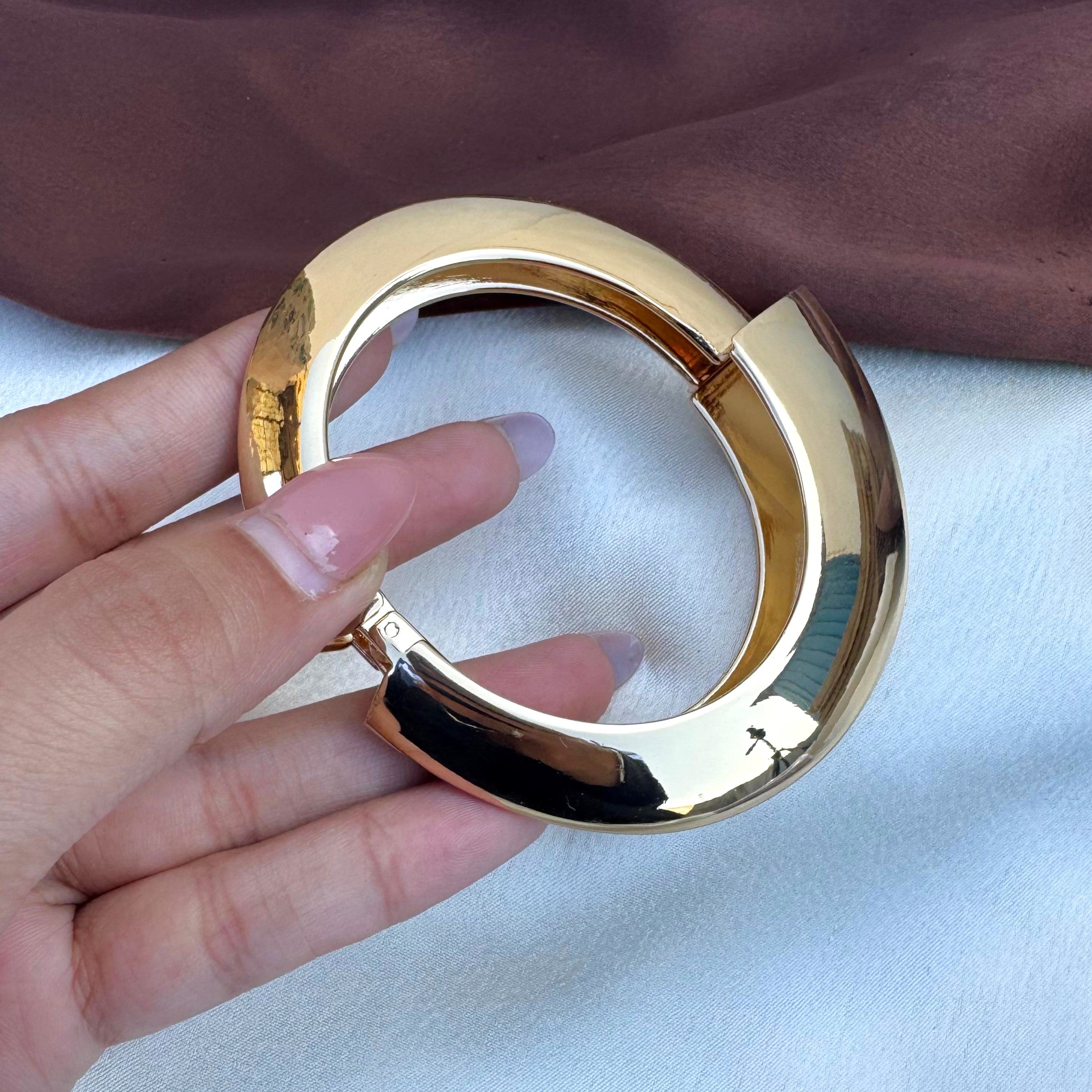 TFC Size 2.6 Stella Gold Plated Bracelet Bangle