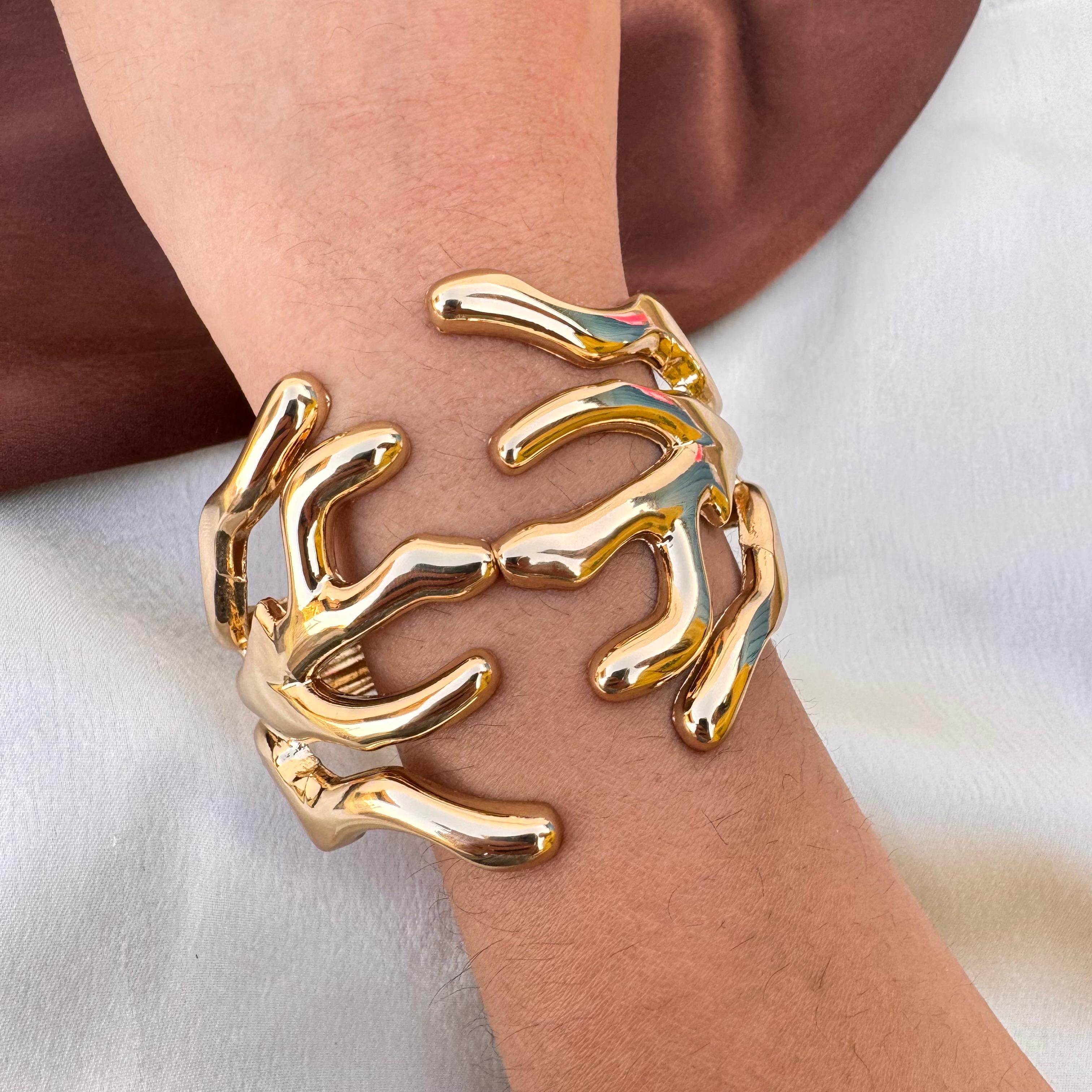 TFC Size 2.8 Shine and Vine Gold Plated Bracelet Bangle