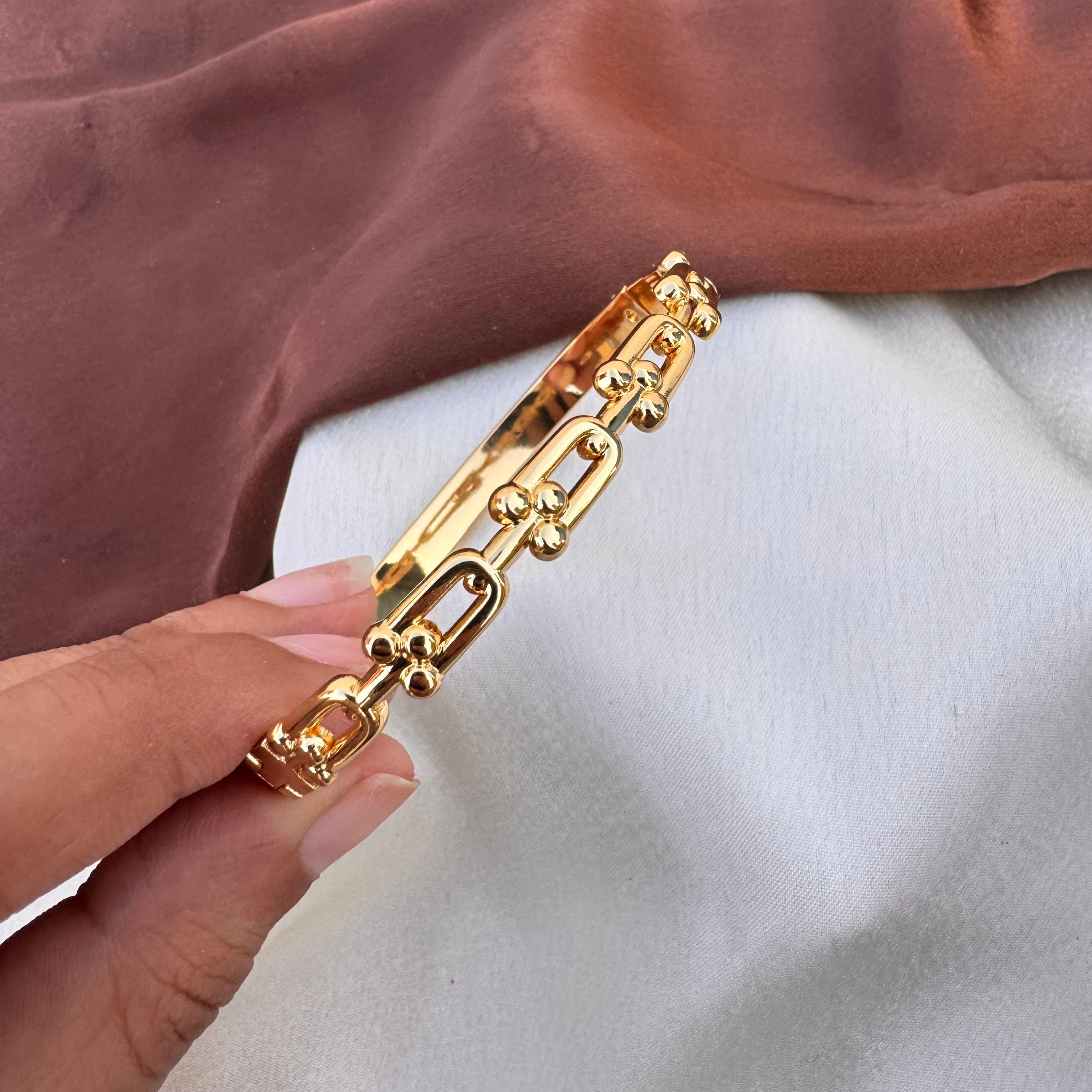 TFC Size 2.6 Shiny Links Gold Plated Bangle Bracelet