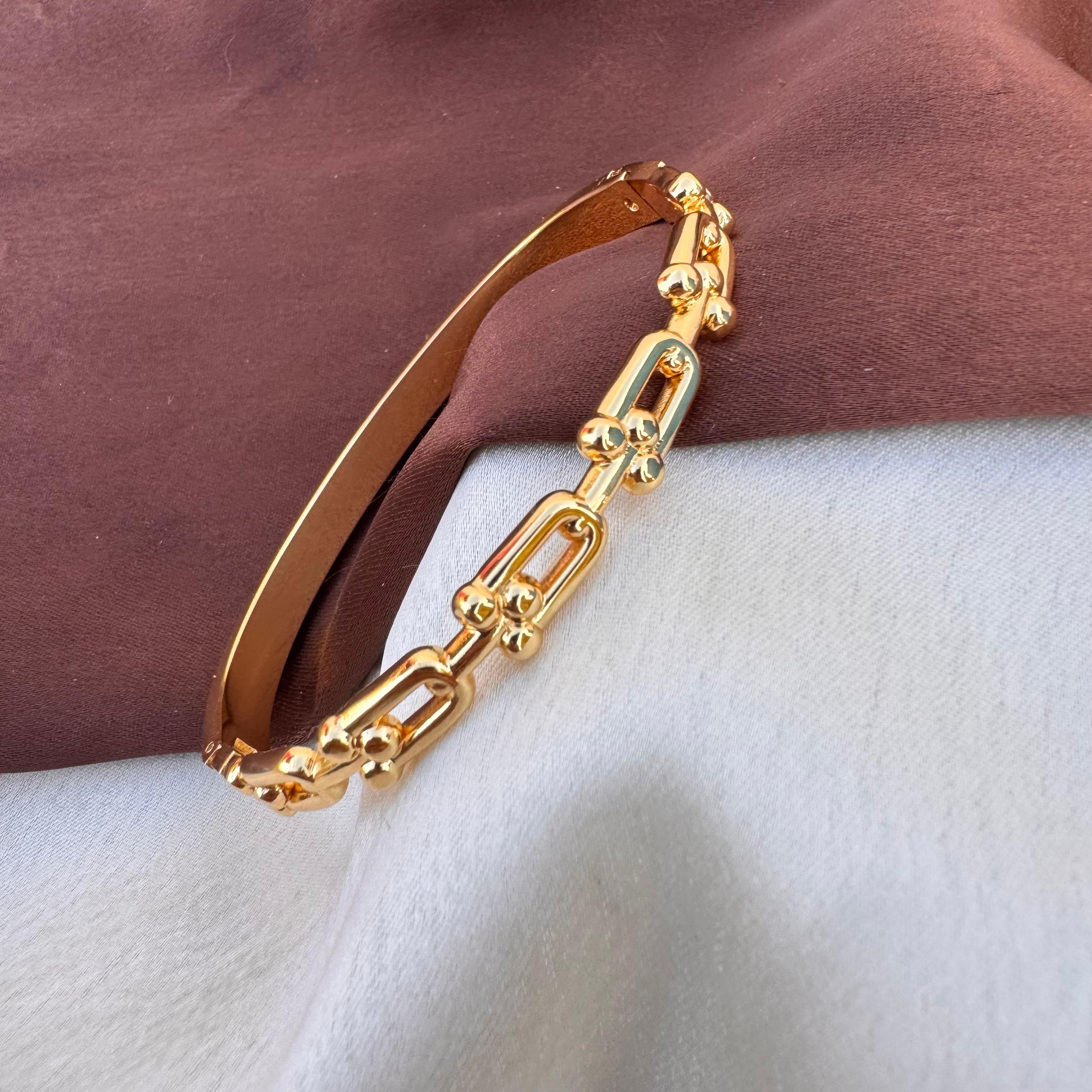 TFC Size 2.6 Shiny Links Gold Plated Bangle Bracelet