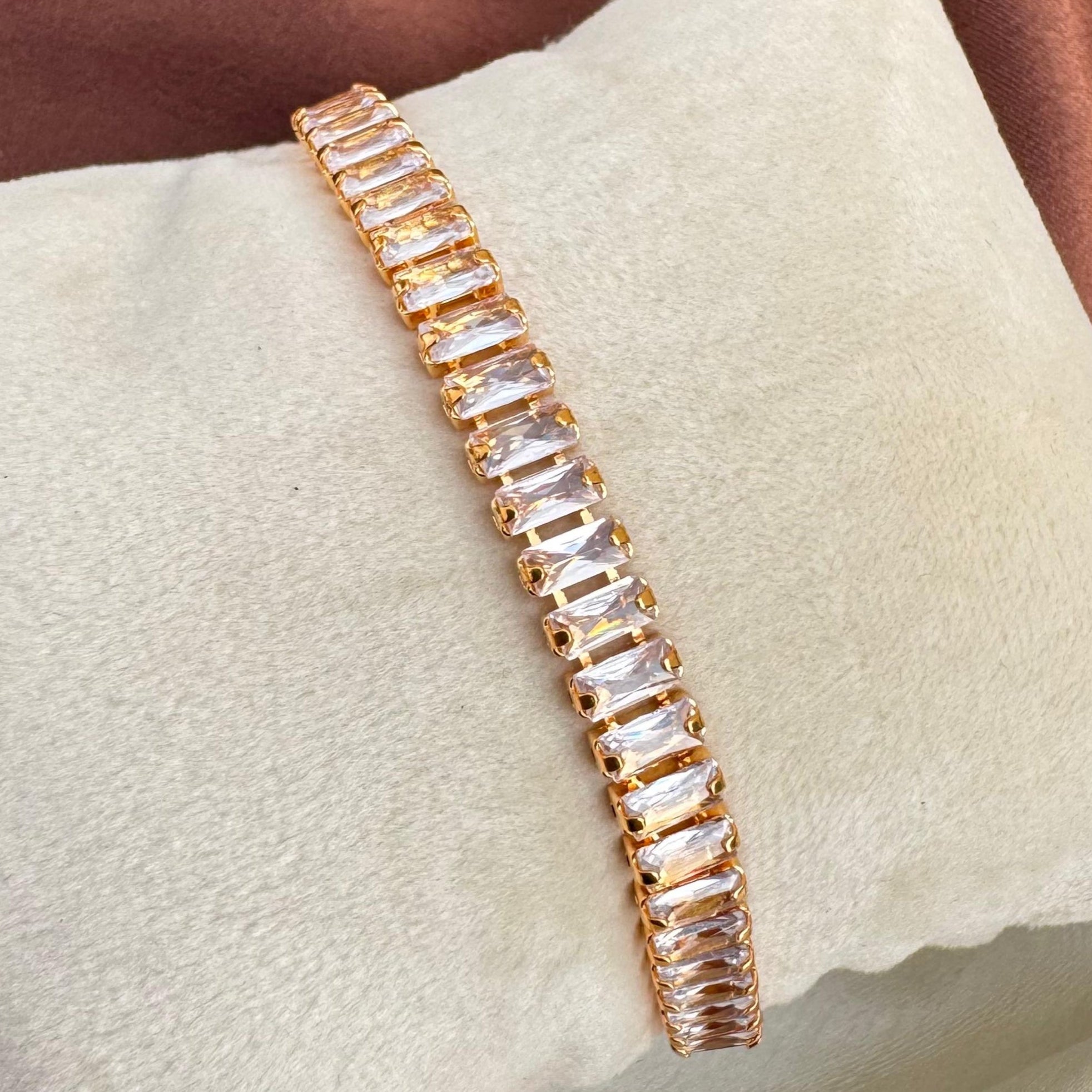 TFC Recto Stone Gold Plated Bracelet (Length 16 cm)