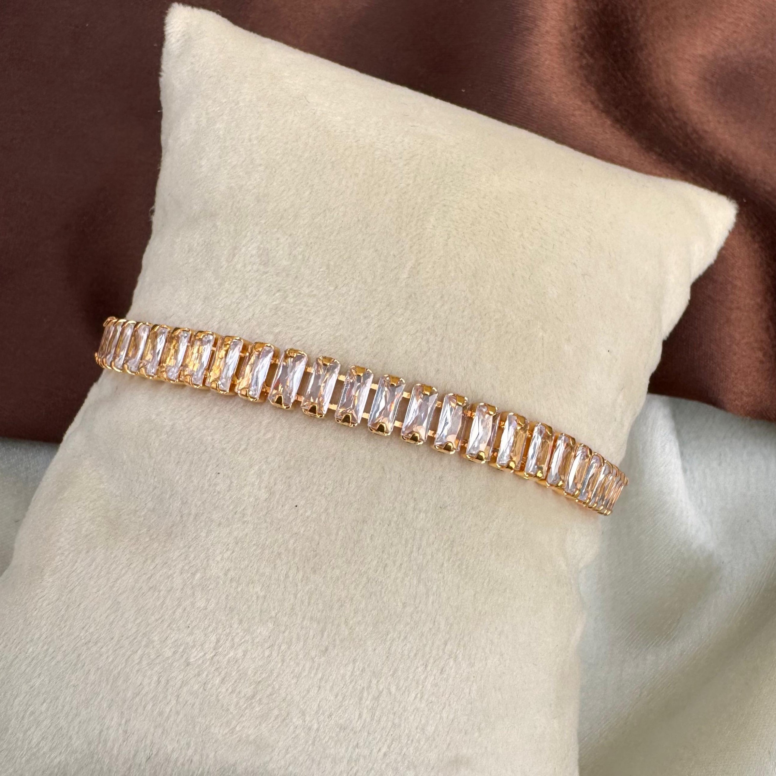 TFC Recto Stone Gold Plated Bracelet (Length 16 cm)