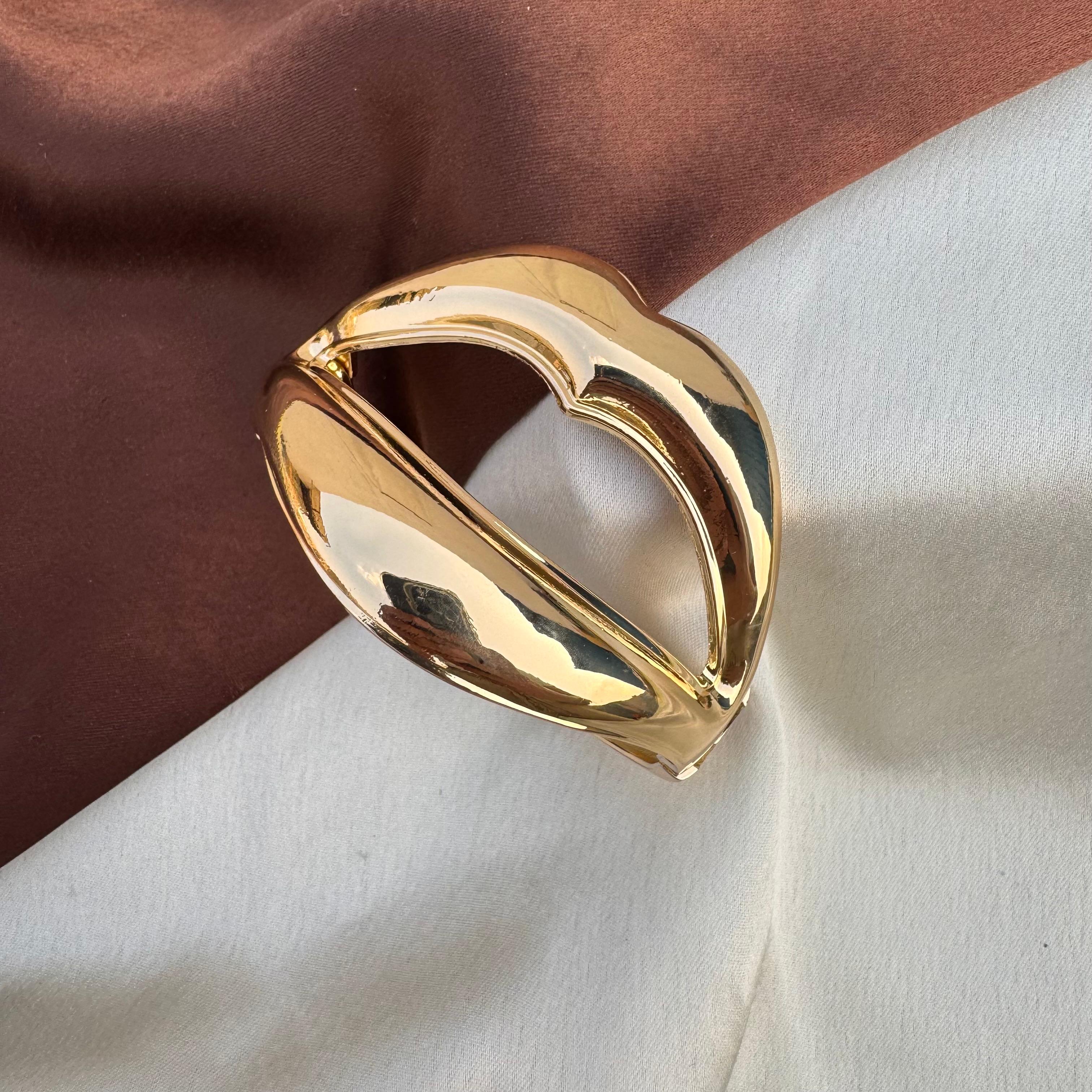 TFC Size 2.6 Luxe Pout Gold Plated Bracelet Bangle