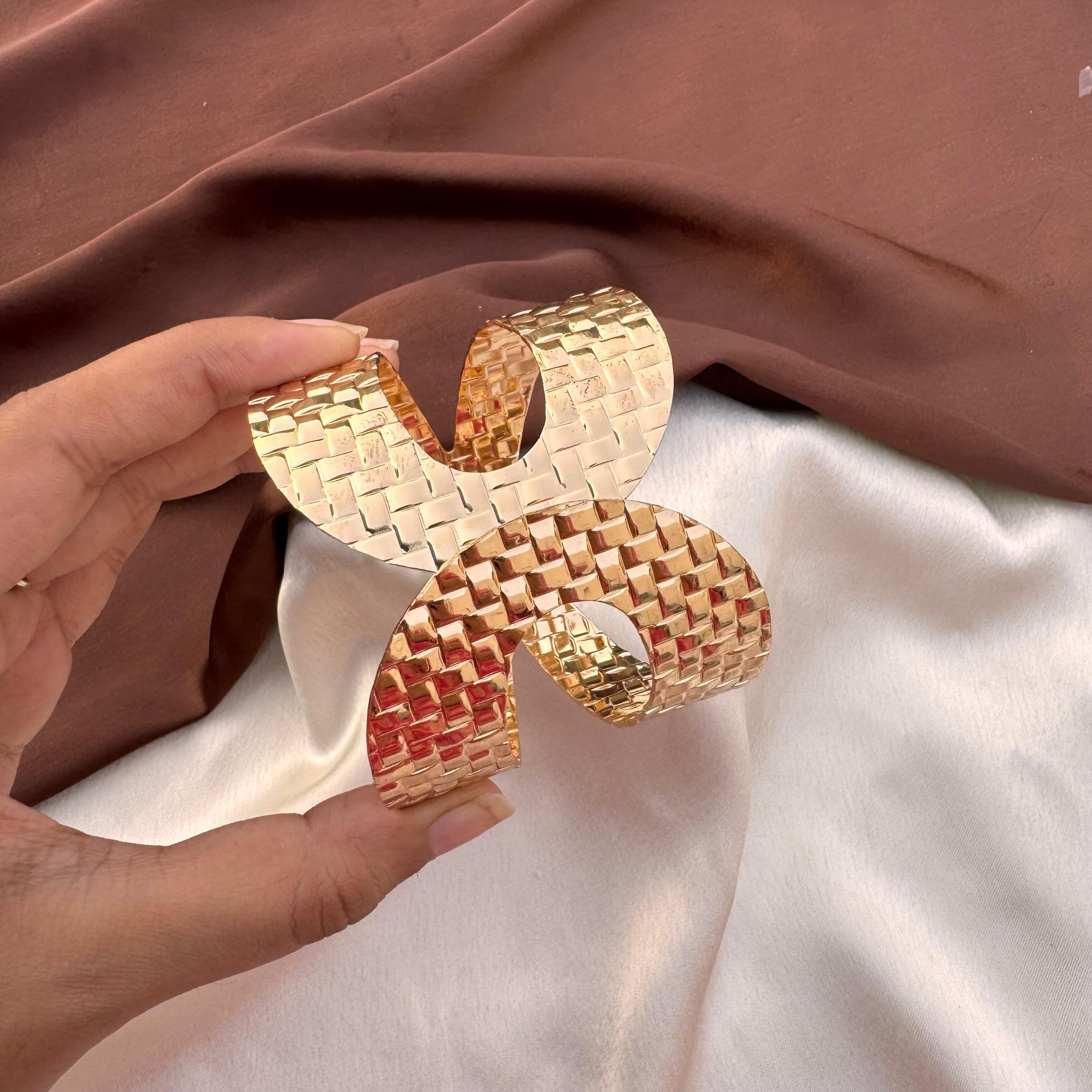 TFC Size 2.8 Check Flow Gold Plated Bracelet Bangle