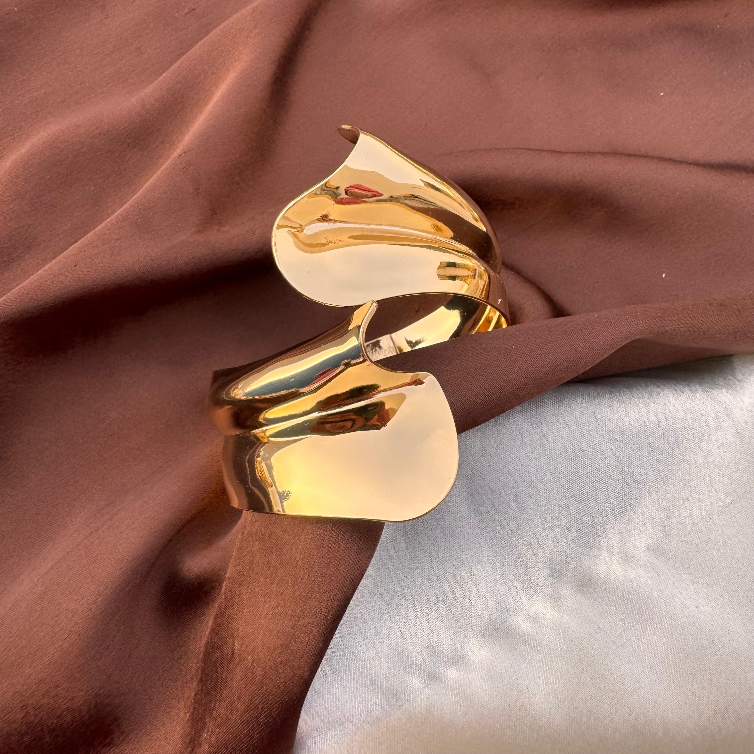 TFC Molten Wave Gold Plated Bracelet Bangle (size-6.3)