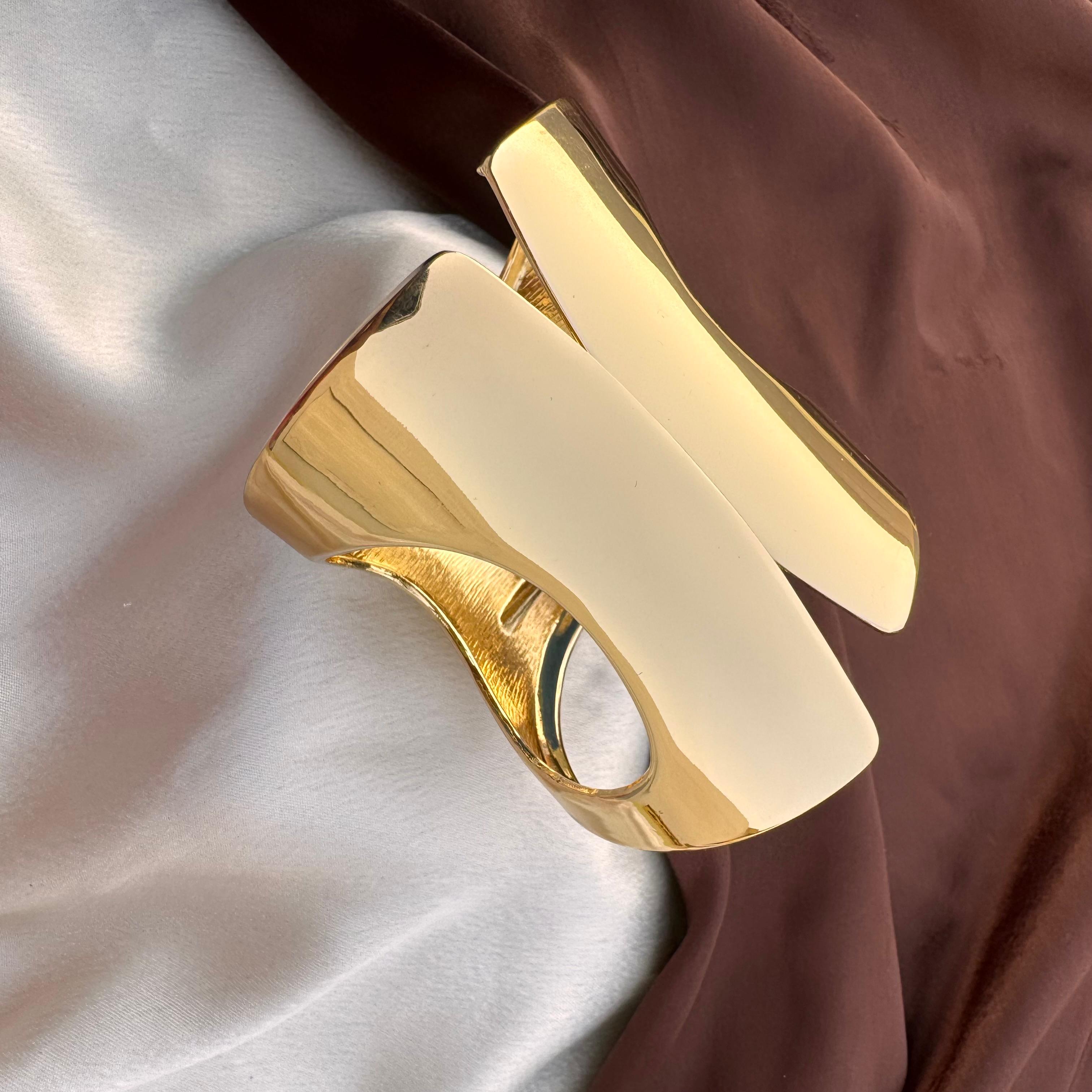 TFC Dewlight Gold Plated Bracelet Bangle (size 6.6)