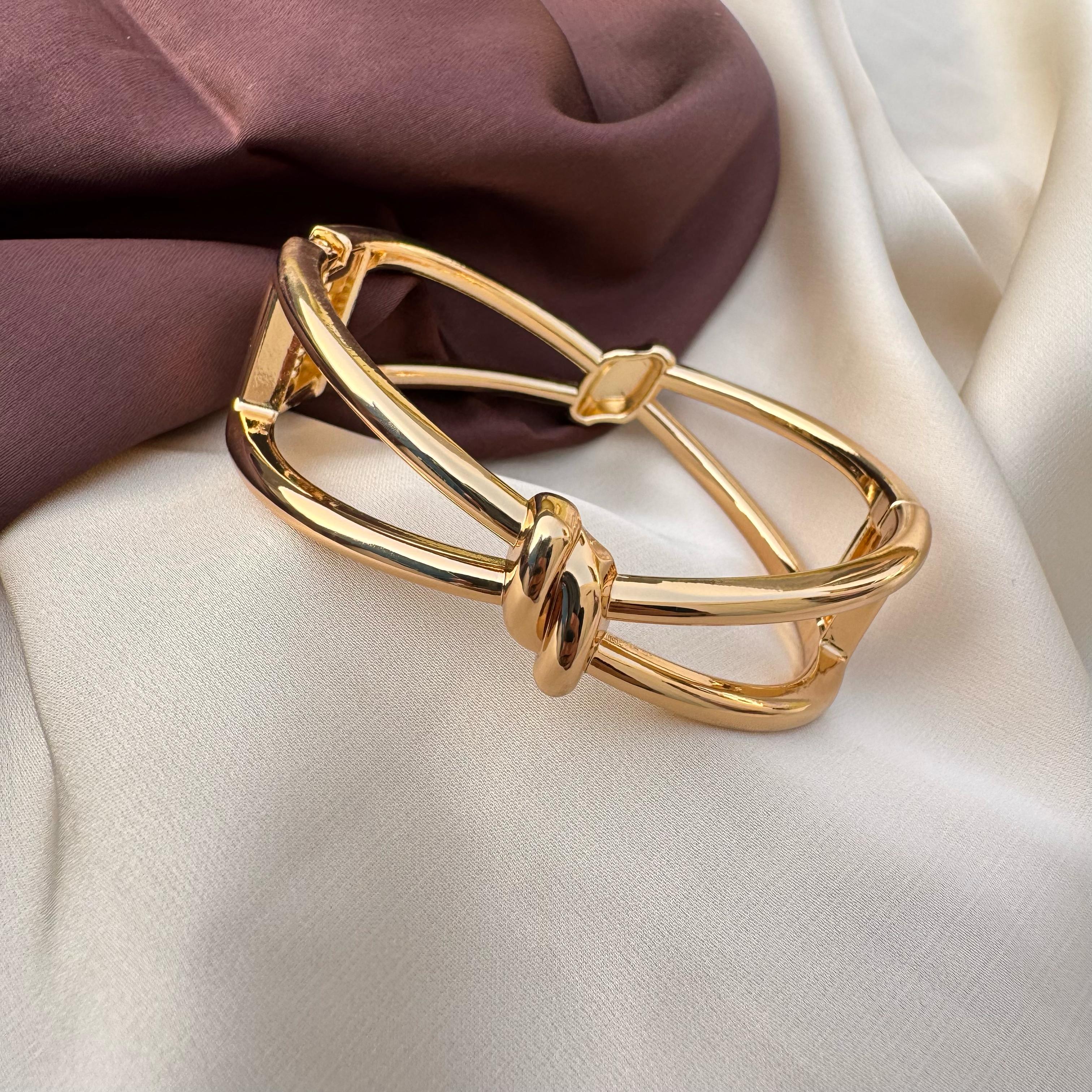 TFC Petite Knot Gold Plated Barcelet Bangle (size 2-8)