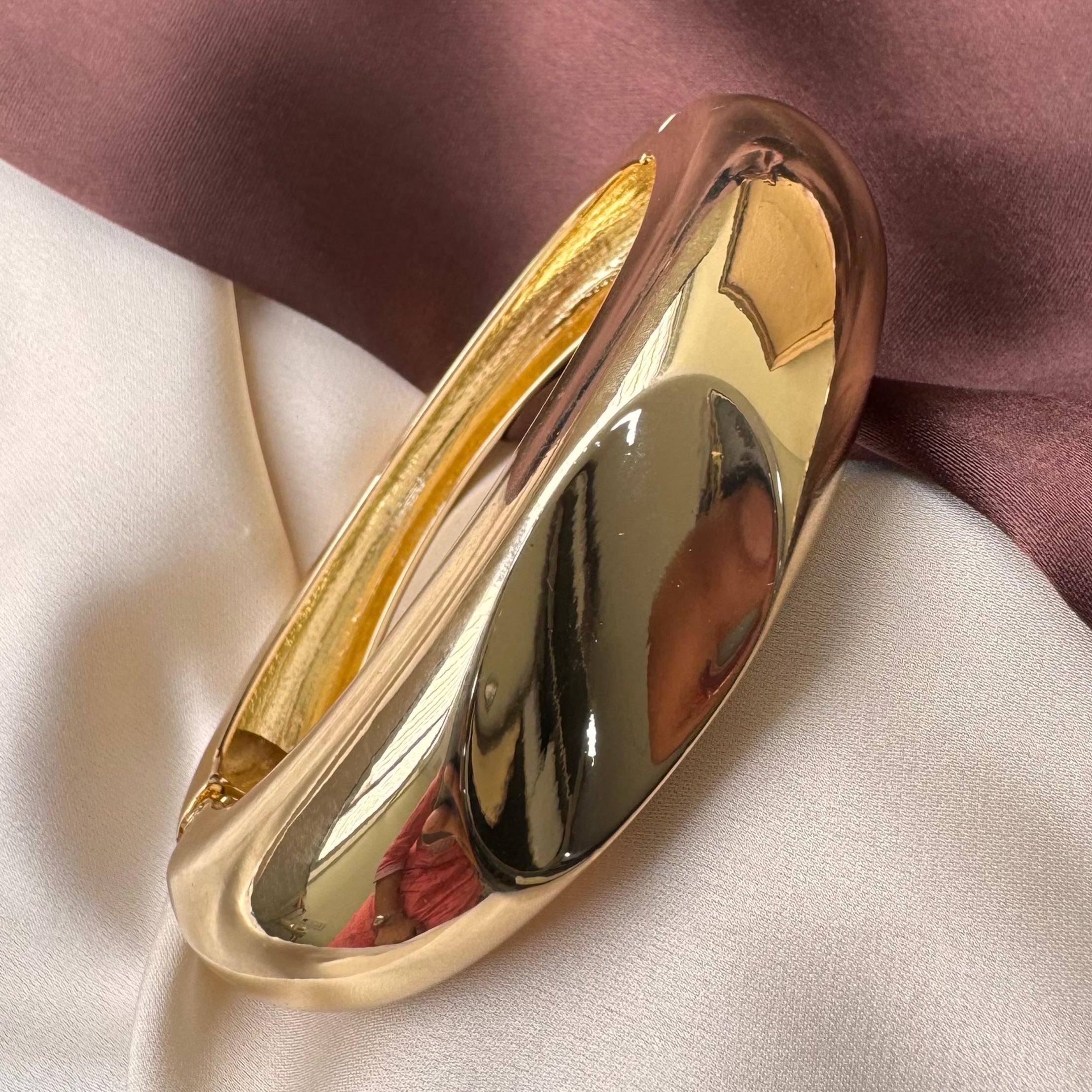 TFC Size 2.4 Uneven Gold Plated Bangle