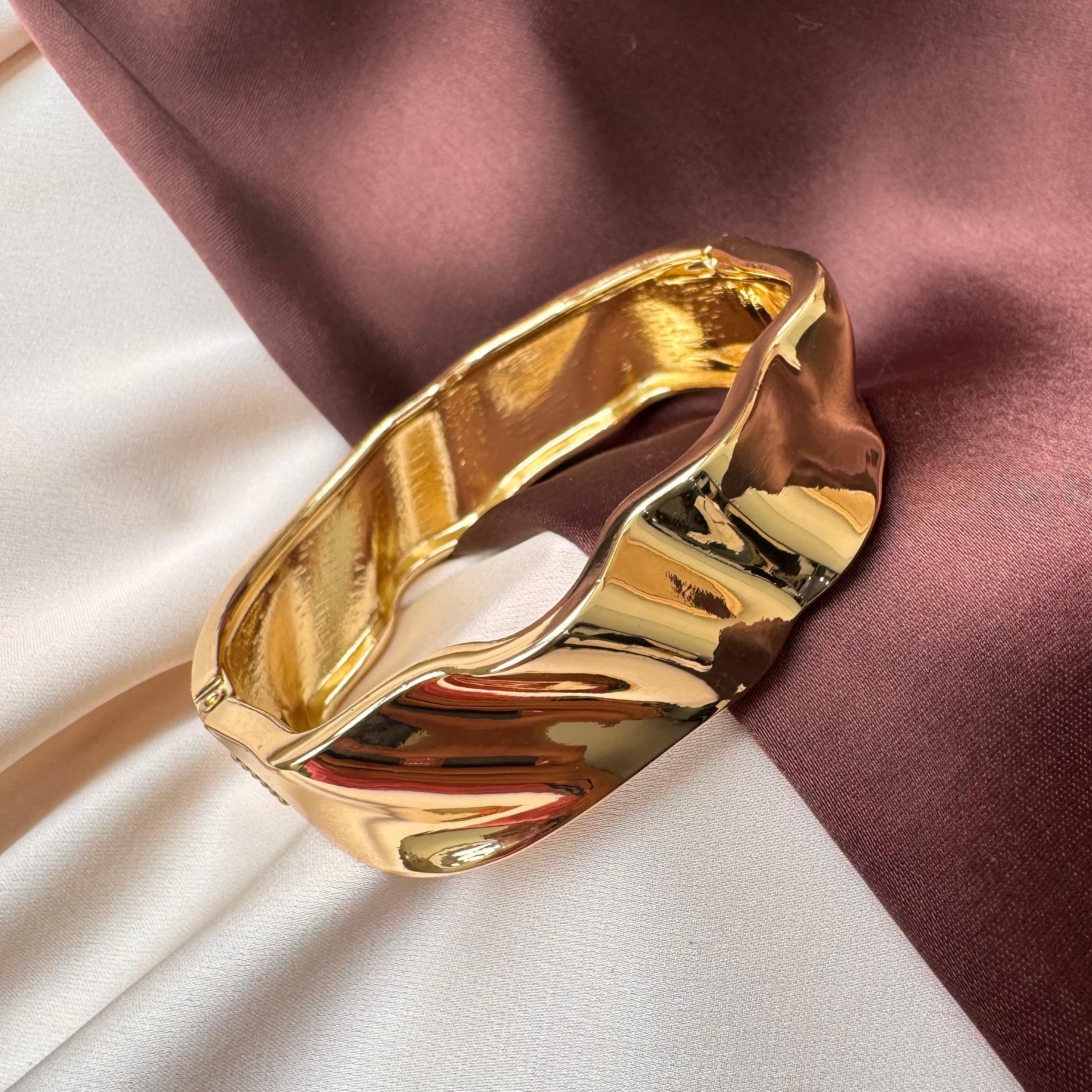 TFC Size 2.6 Multi Curves Gold Plated Bracelet Bangle