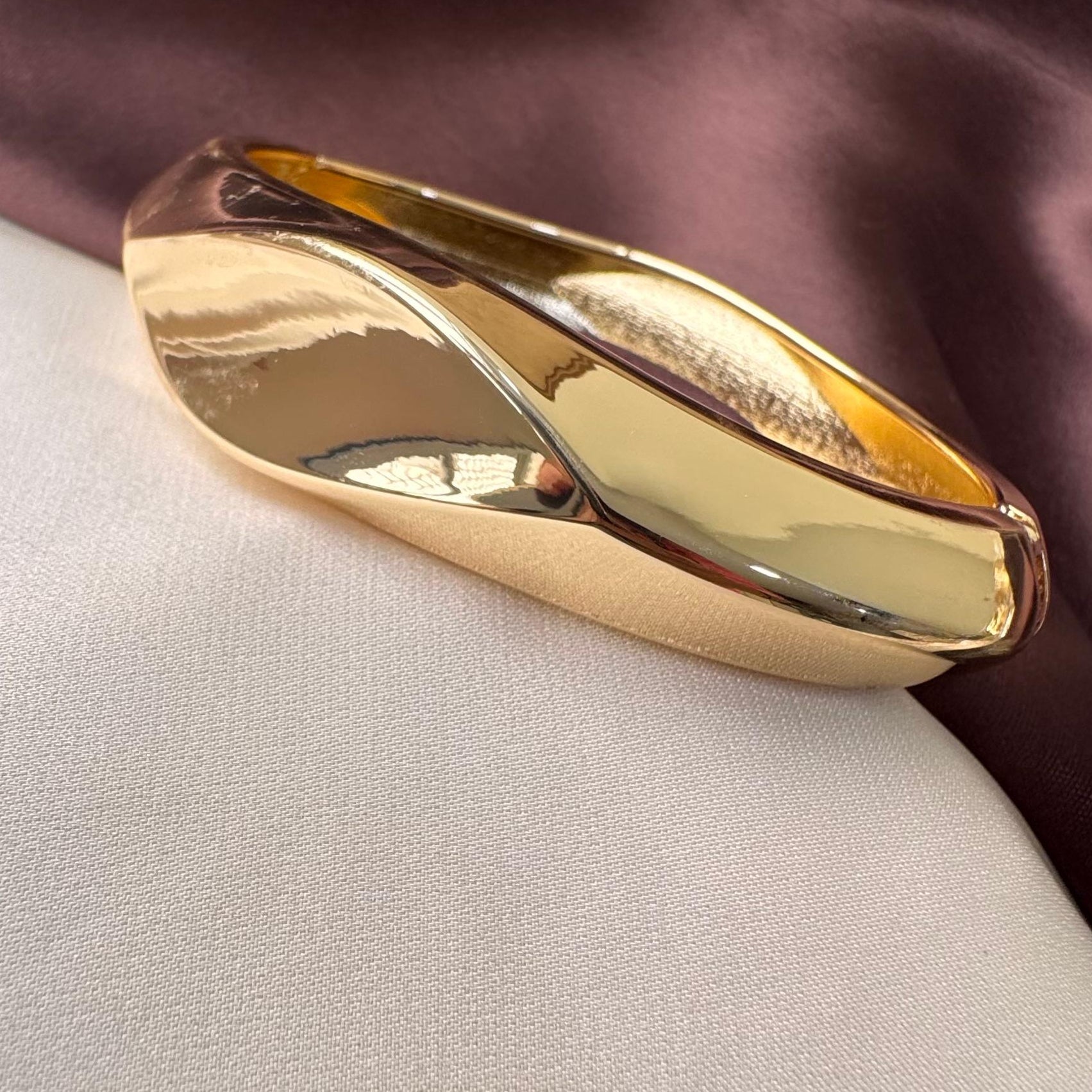 TFC Size 2.6 Molten Curve Gold Plated Bangle