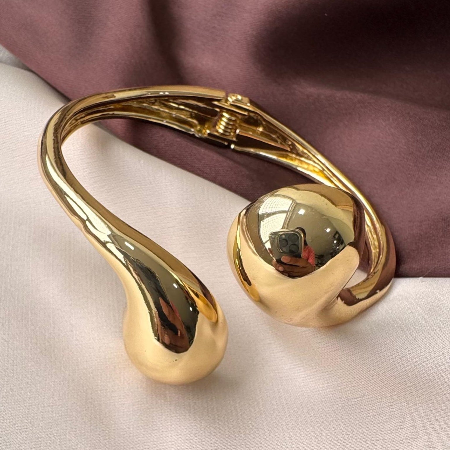 TFC Size - 2.6 Drop Style Gold Plated Bracelet Bangle