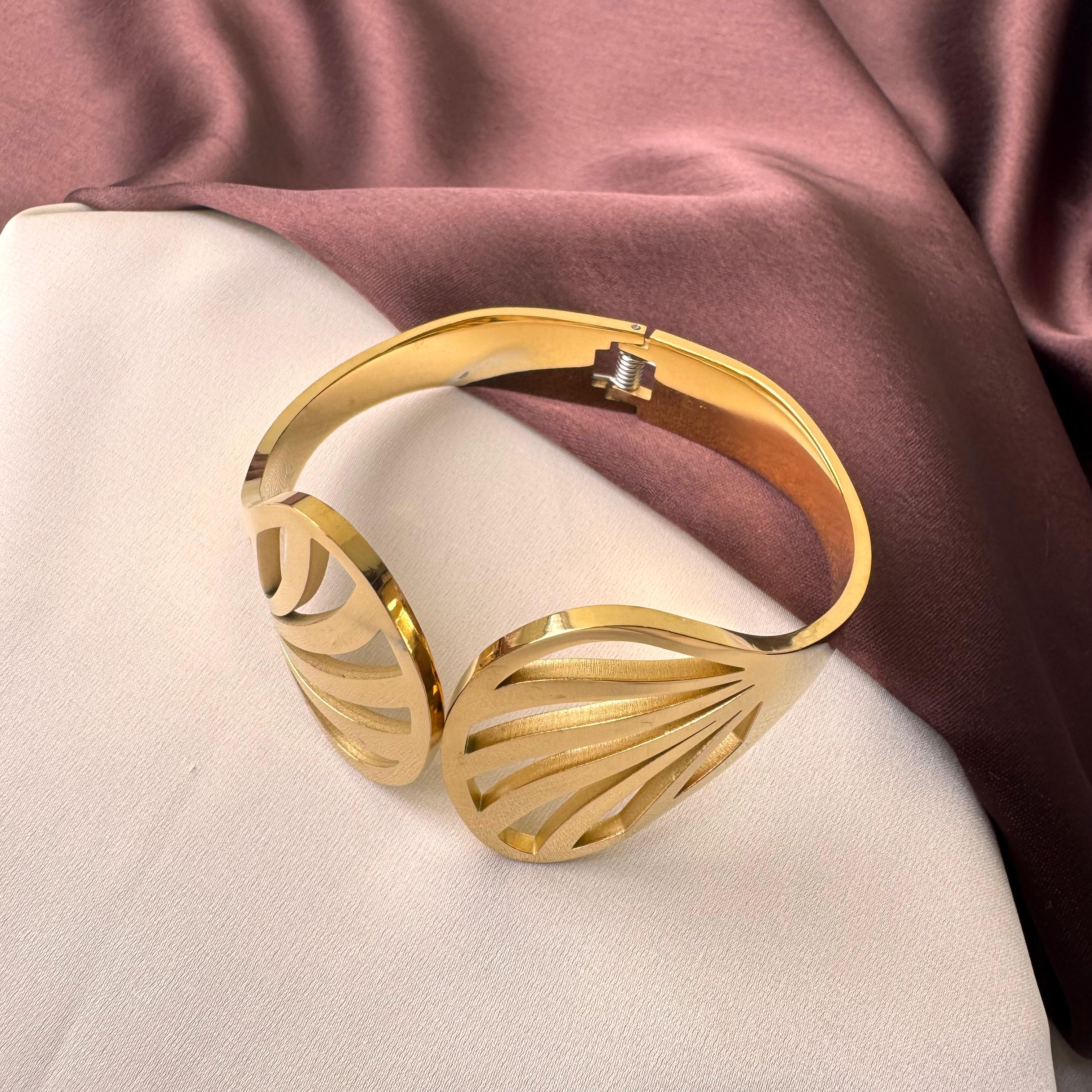 TFC Size 2.6 Thin Line Gold Plated Bracelet Bangle