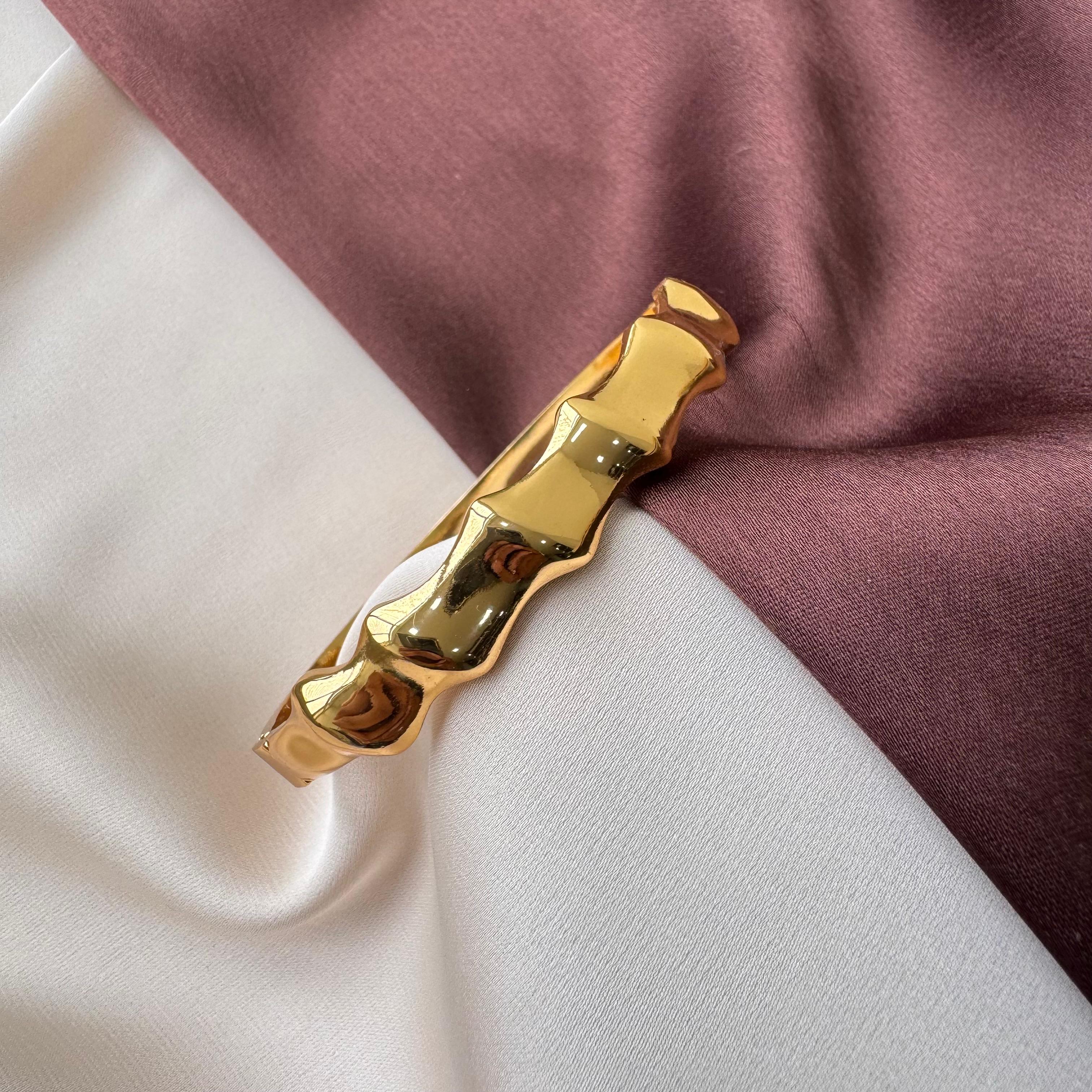 TFC Size 2.6 Sleek Twist Gold Plated Bracelet Bangle