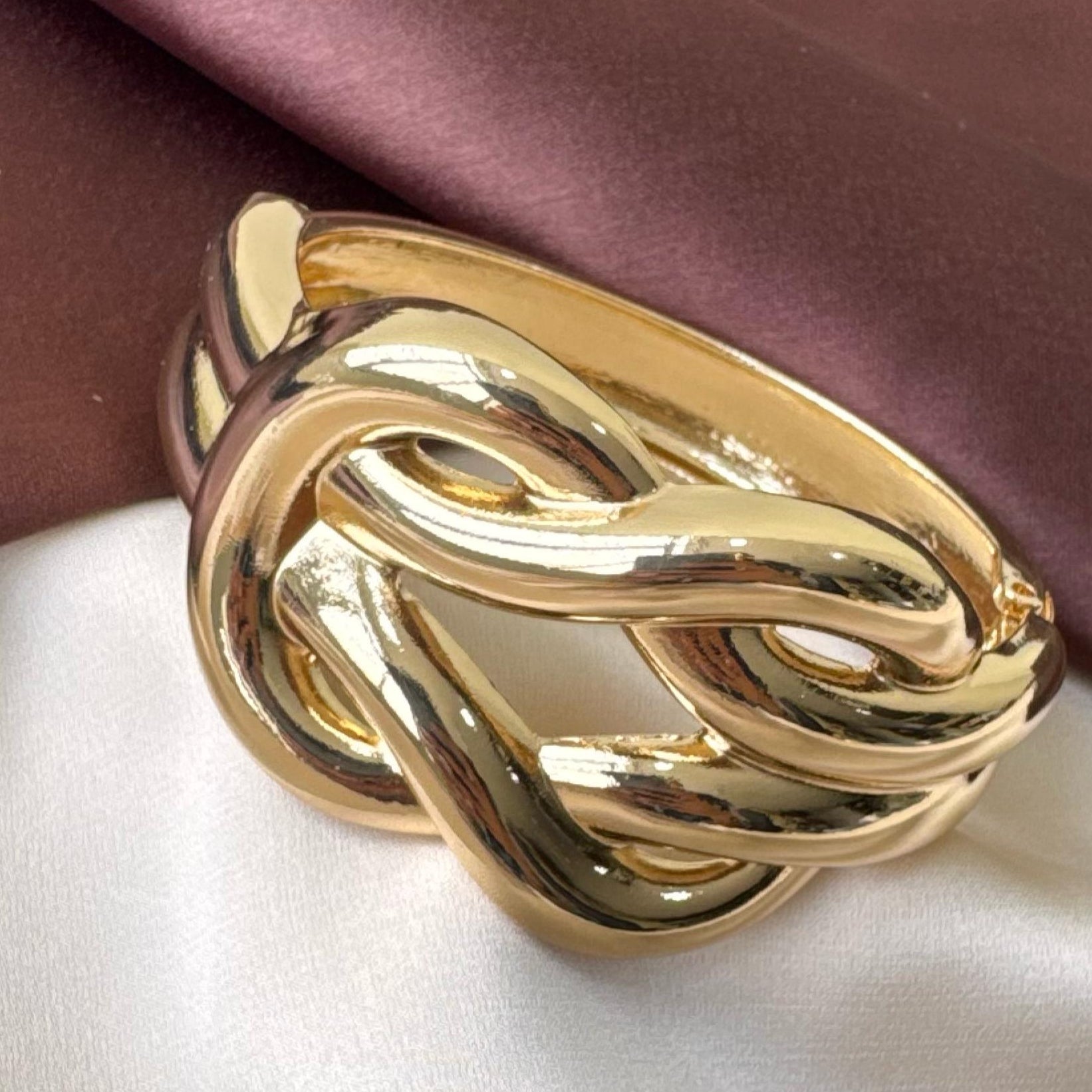 TFC Size 2.6 Bow Tie Gold Plated Bracelet Bangle