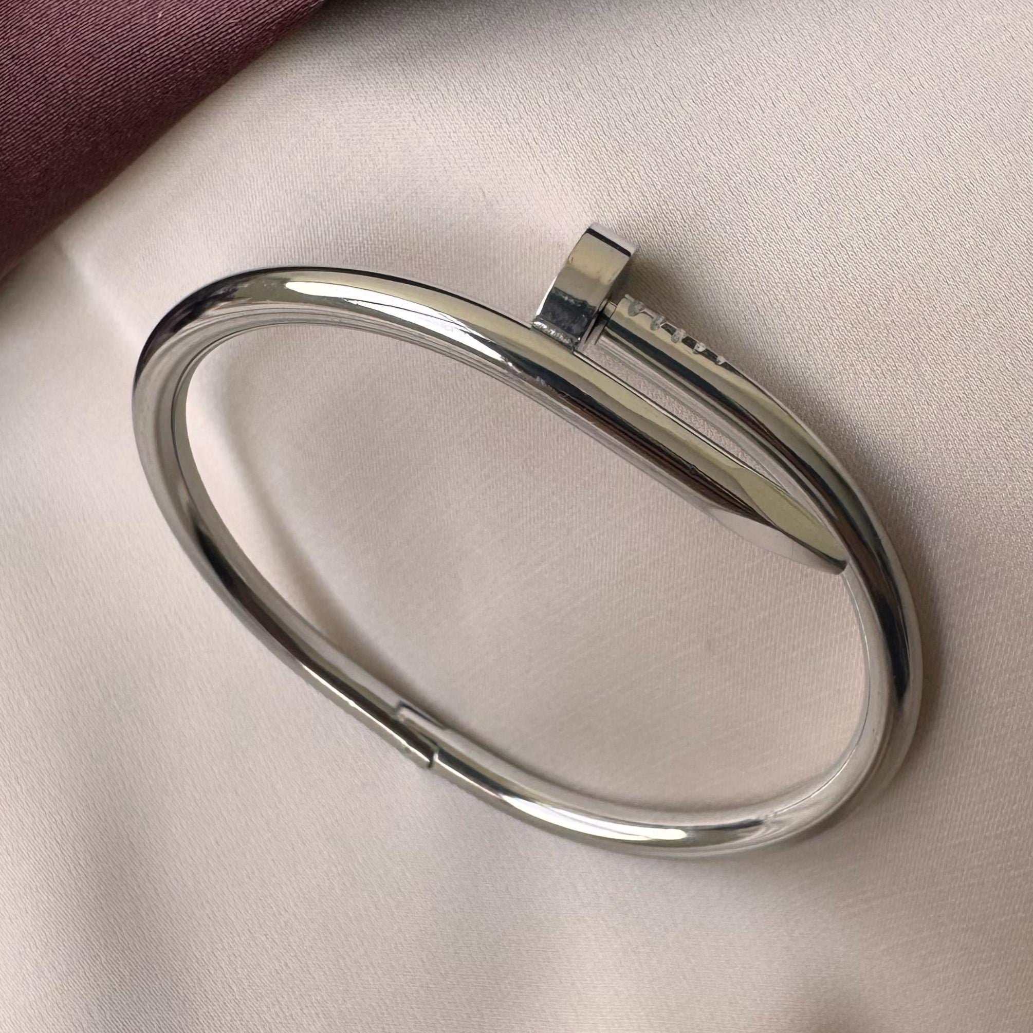 TFC Size 2.6 lock And Wall Silver Plated Bracelet Bangle