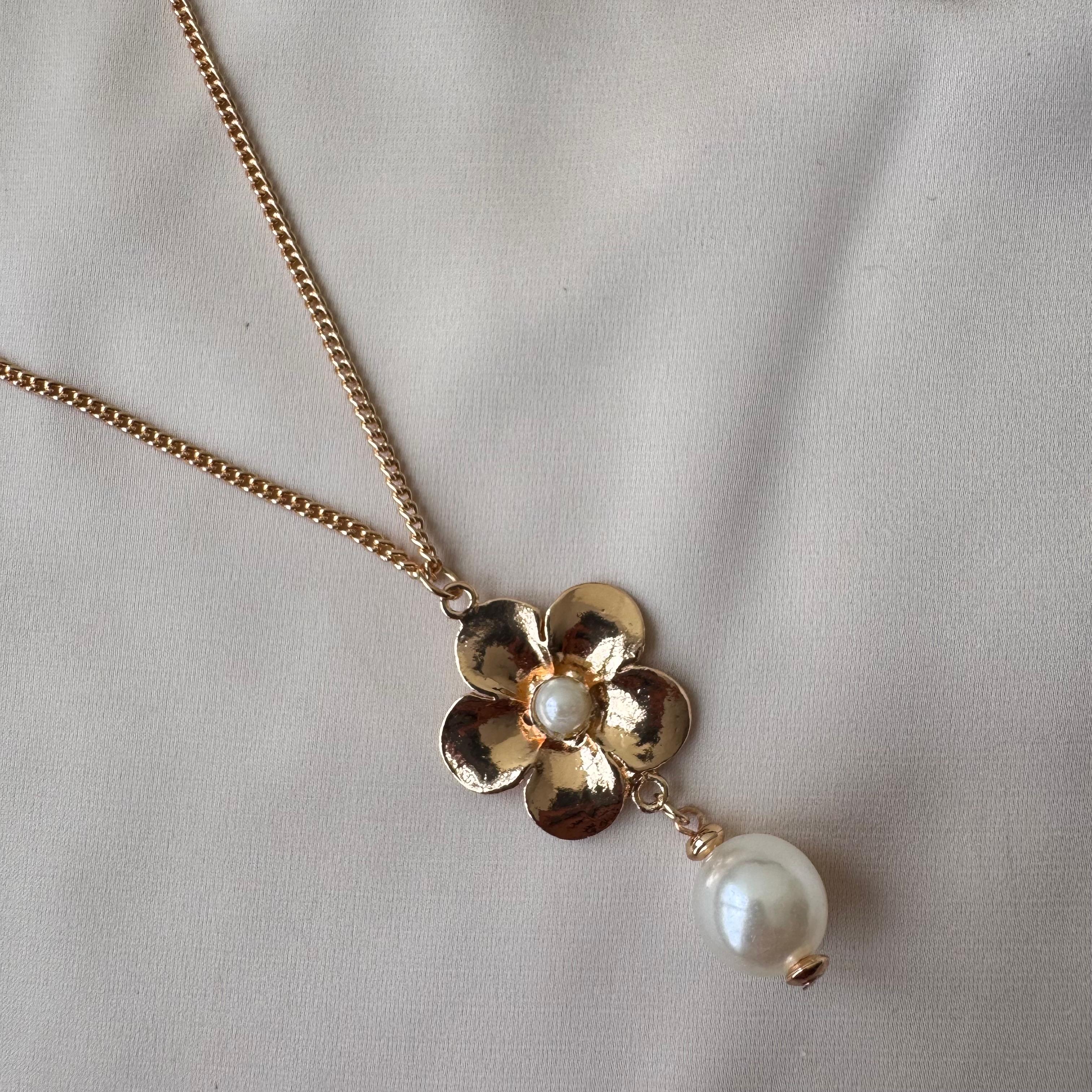 TFC Pearl Flower Chain Gold Plated Neckalce