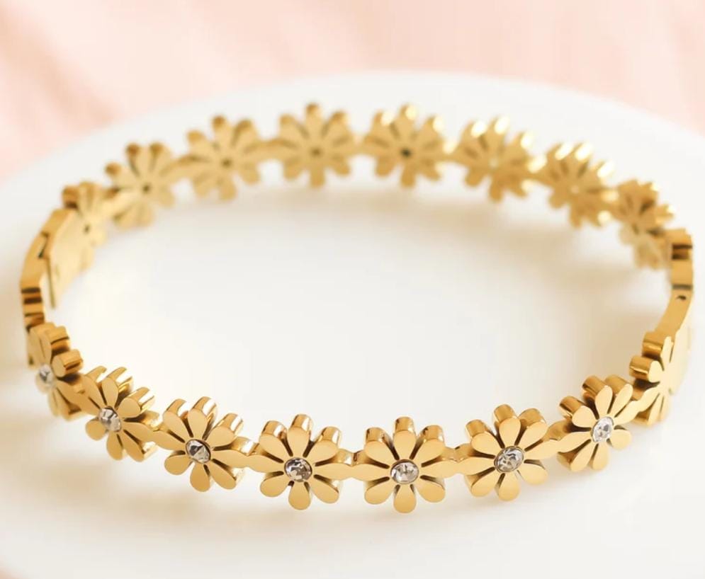 TFC Size 2.6 Flowers Gold Plated Bracelet Bangle