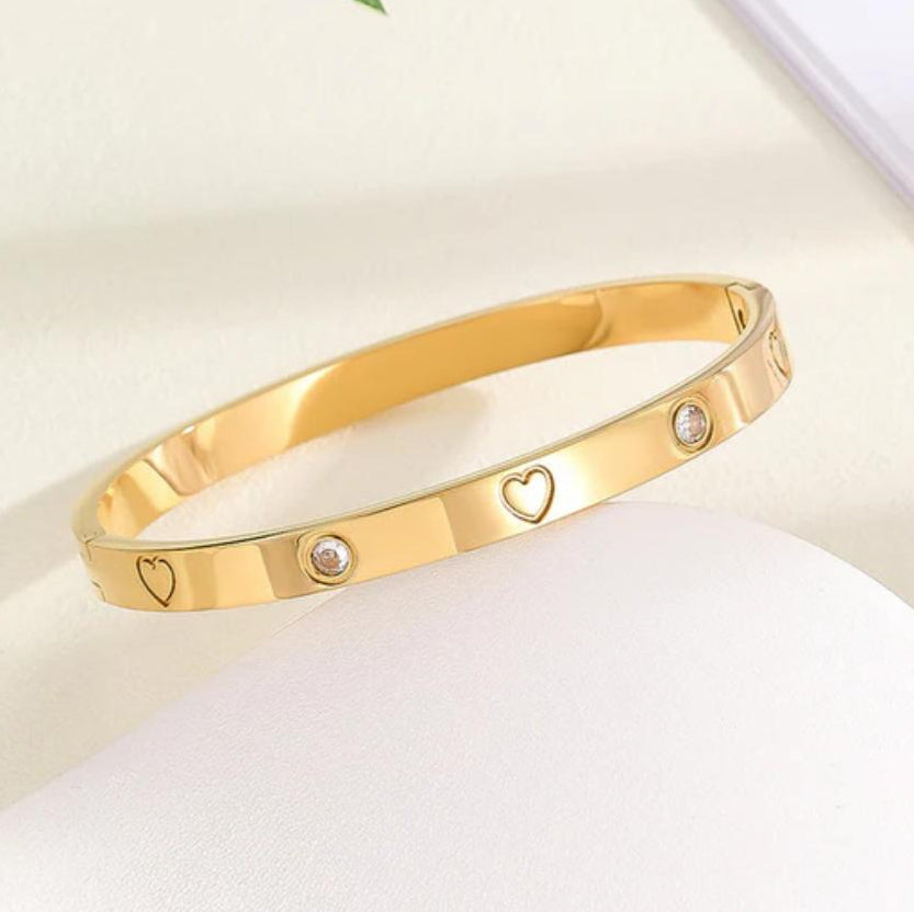 TFC Heart & Stone Gold Plated Bracelet Bangle