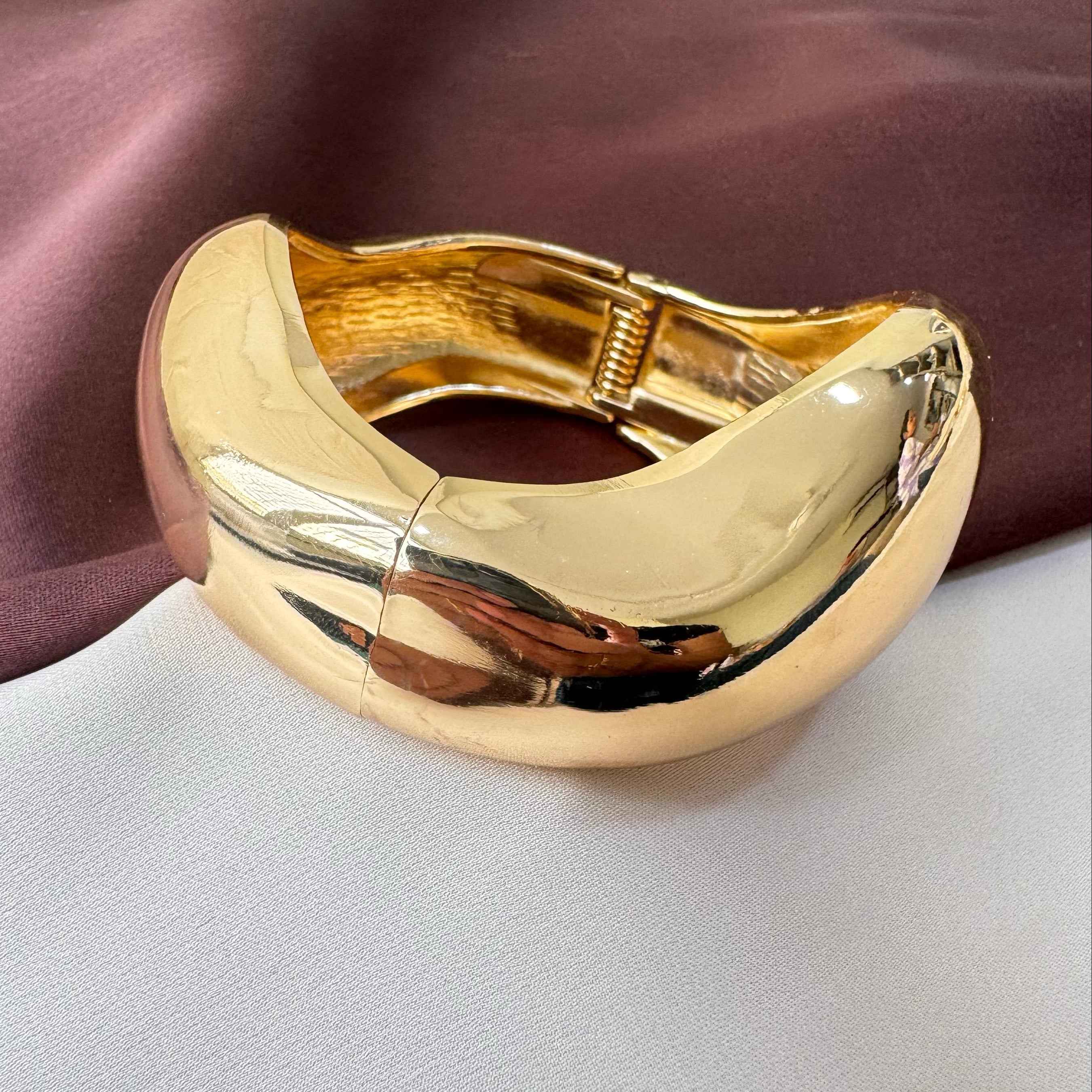 TFC Size 2.6 Irregular Style Gold Plated Bracelet Bangle