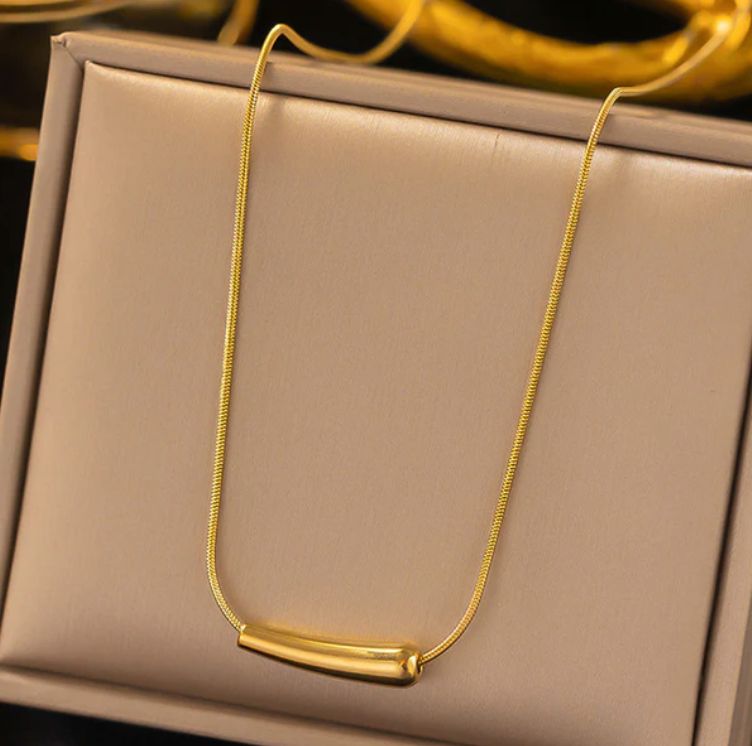 TFC Simple Slant Gold Plated Necklace