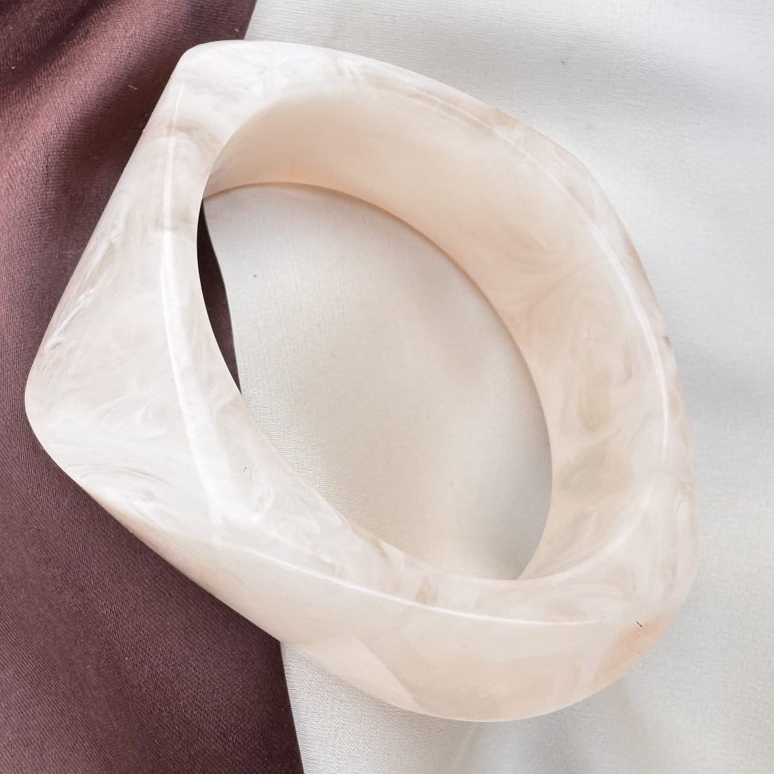 TFC Size 2.8 Creamy Soft Resin Bangle