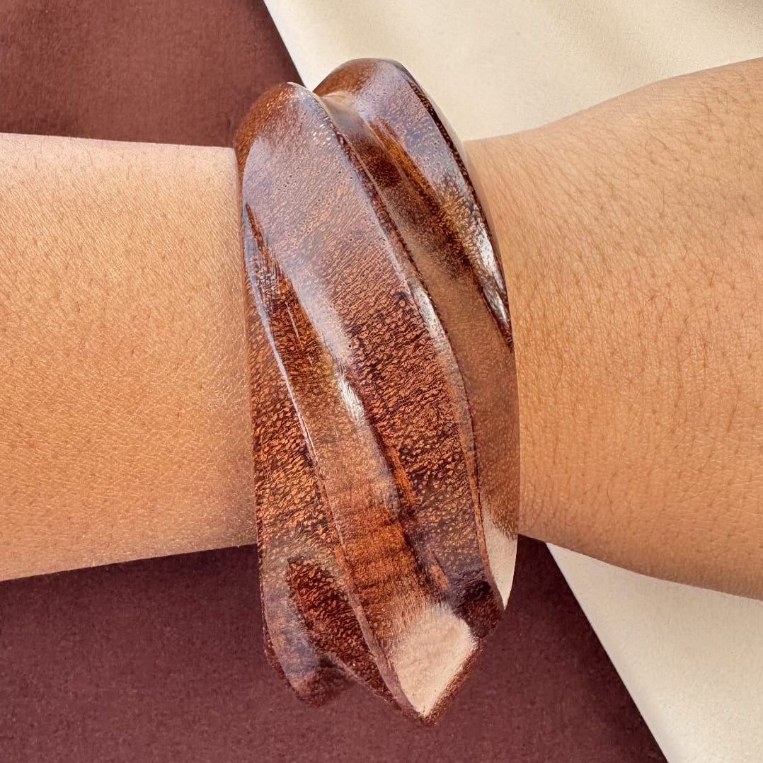 TFC Size 2.8 Swirl Wooden Bangle