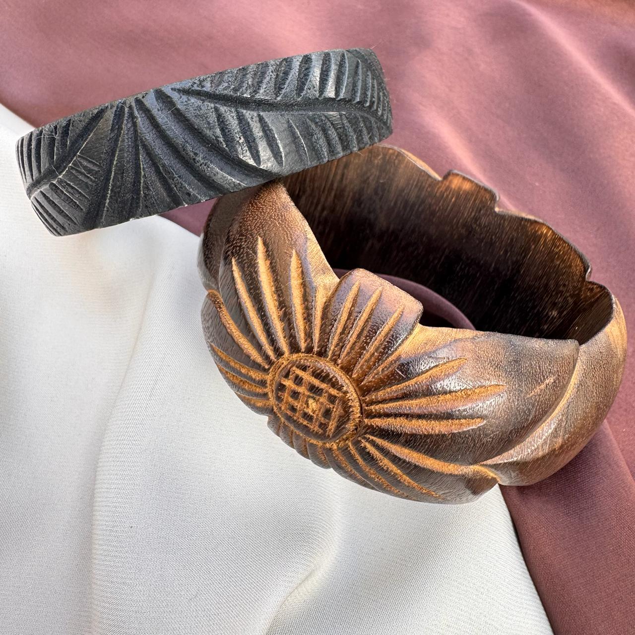 TFC AuraWood Band Hand Design Bangle Set of 2