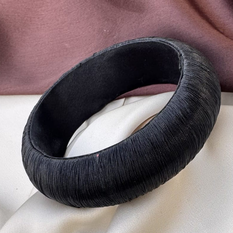 TFC Size 2.6 Black Thread Wooden Bangle