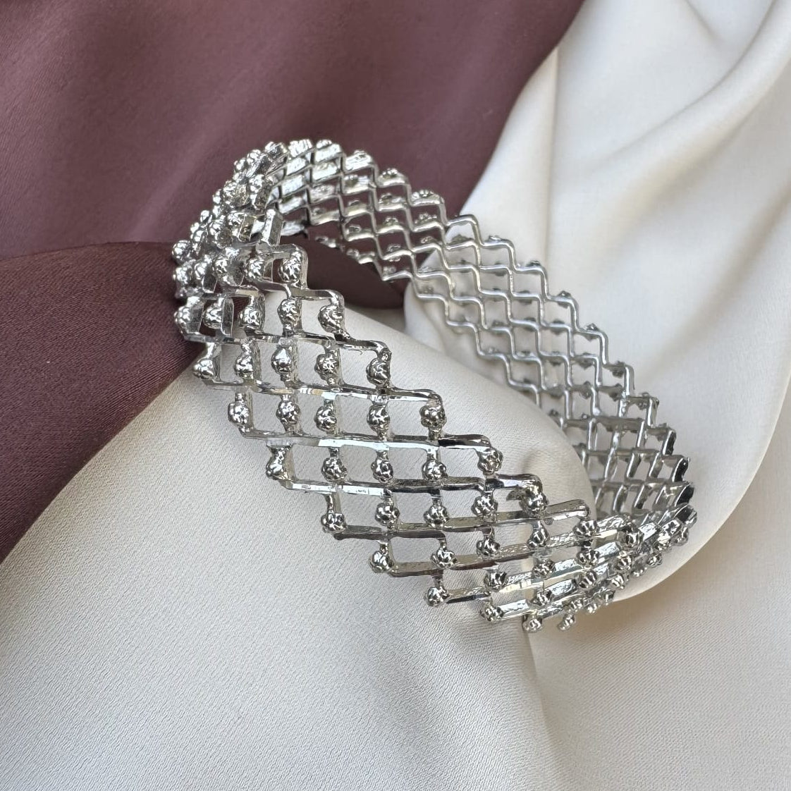 TFC Size 2.5 Criss Cross Net Stainless Steel Bangle