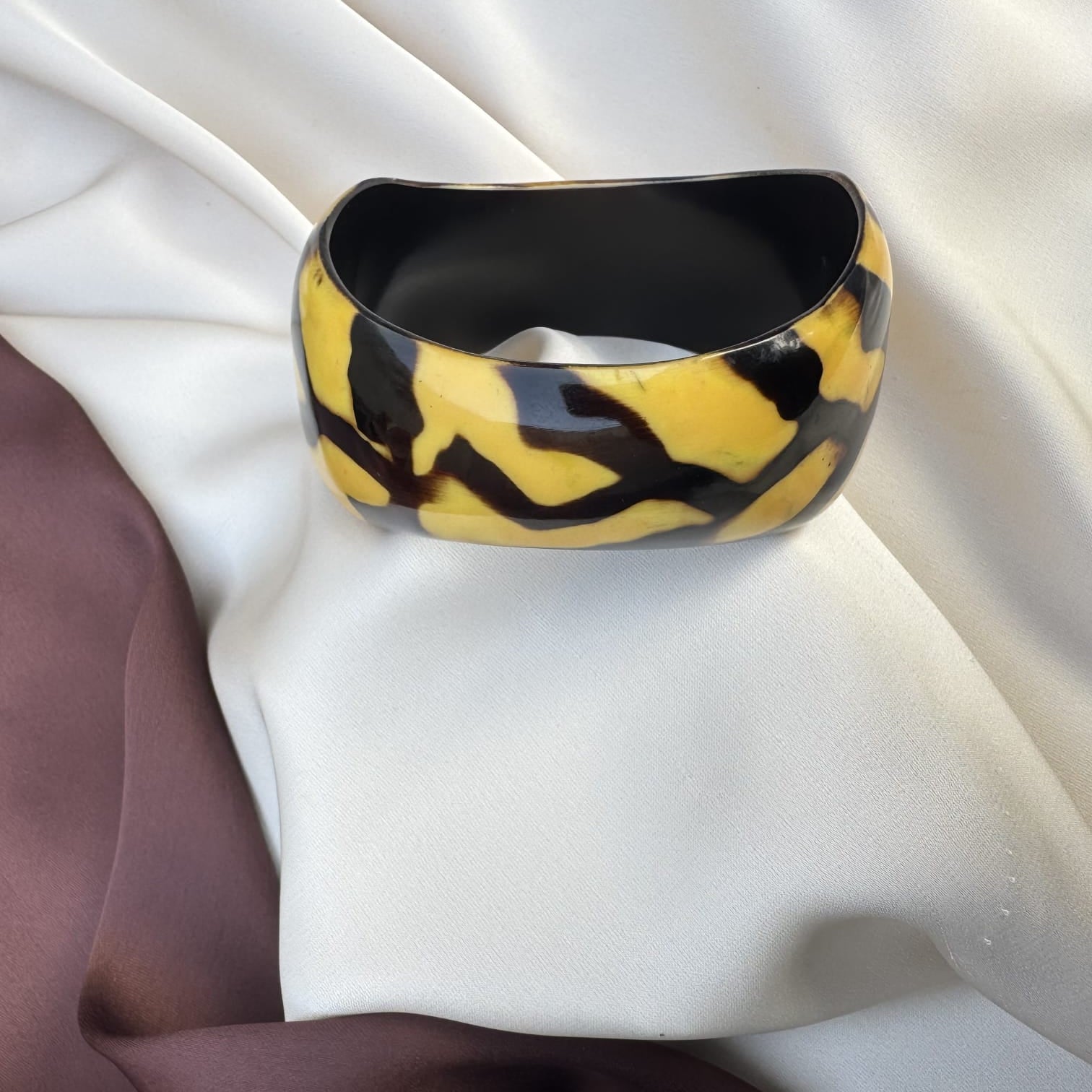 TFC Size 2.8 Tiger Pattern Uneven Shape Bangle