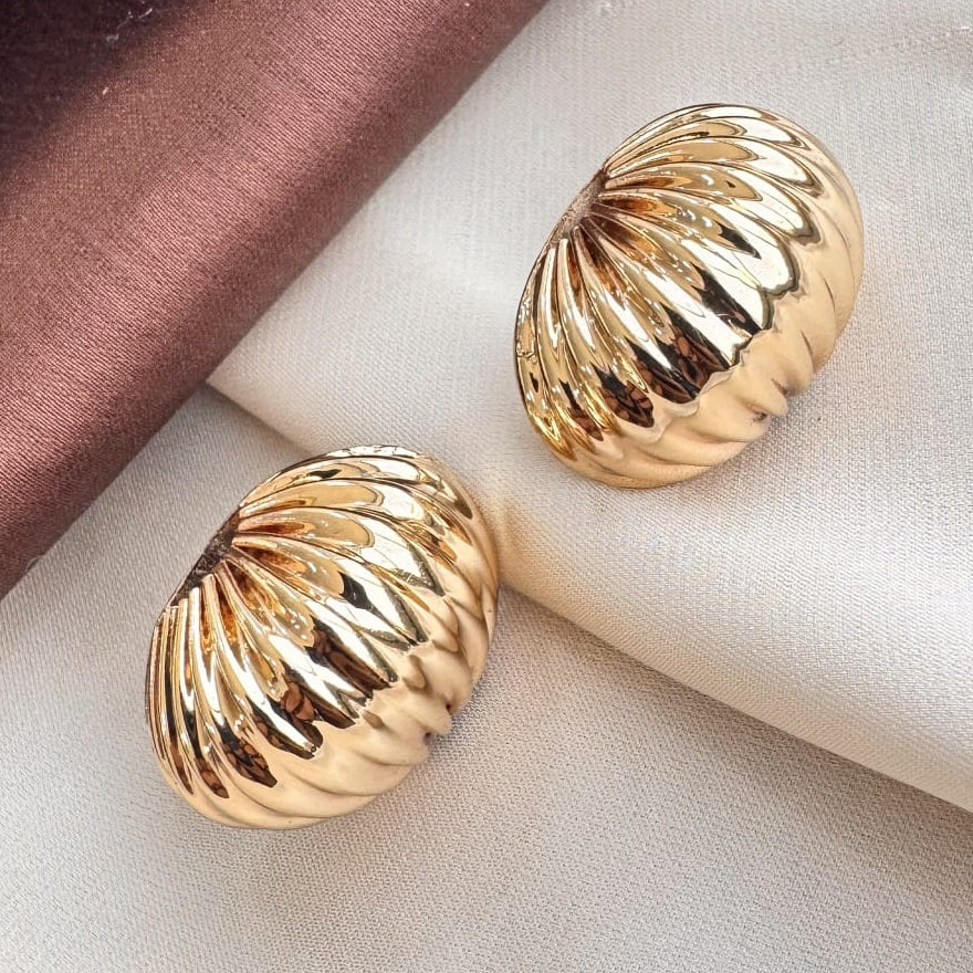 TFC Vortex Shell Gold Plated Stud Earring