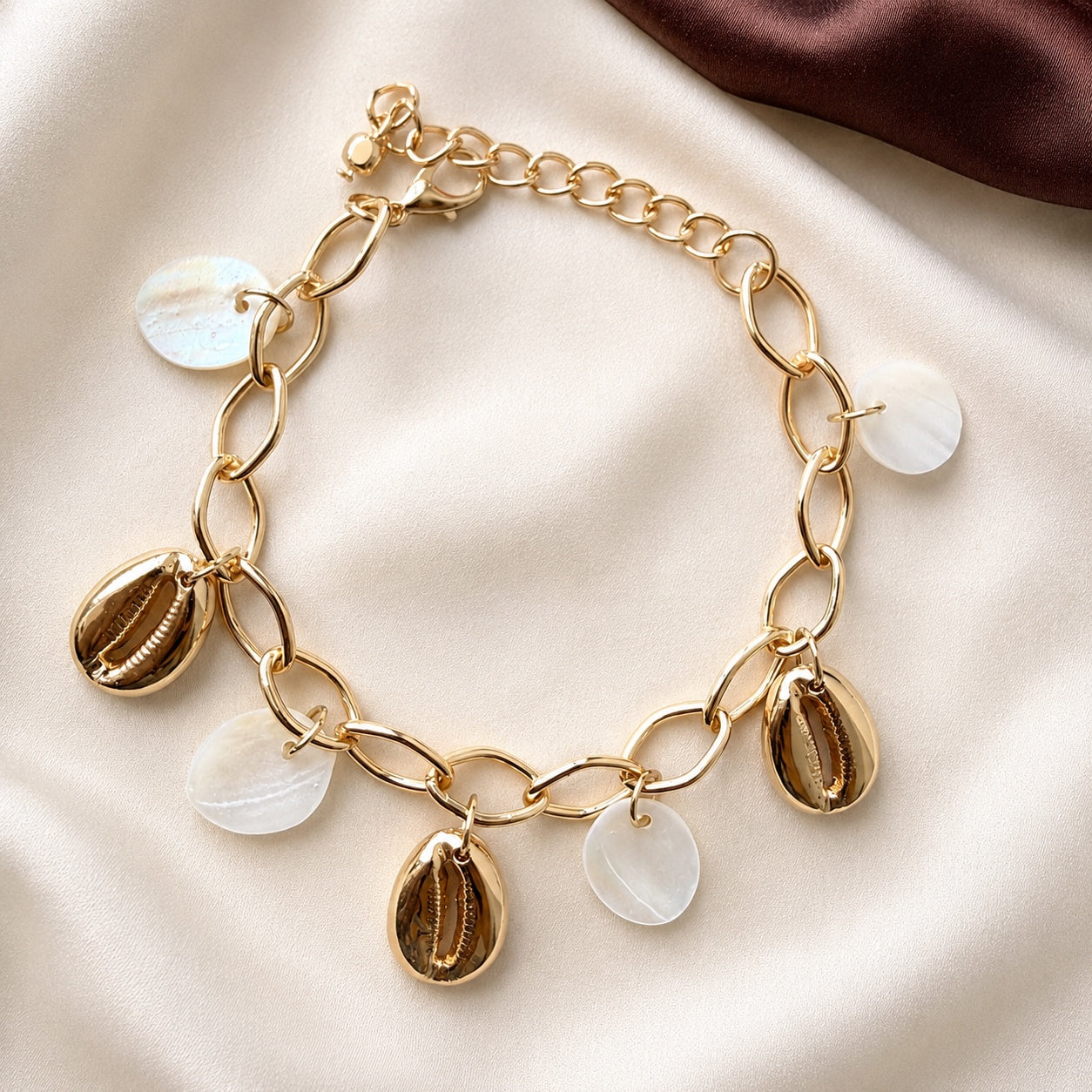 TFC Shell Shine Gold Plated Chain Bracelet