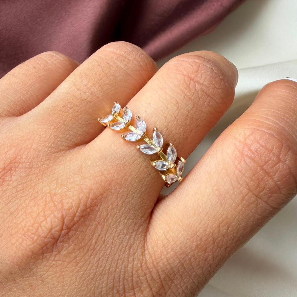 TFC Leaf Stone Silver Plated Adjustable Ring