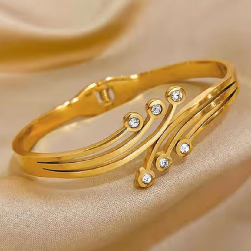 TFC Size 2.6 Six Stones Gold Plated Bracelet