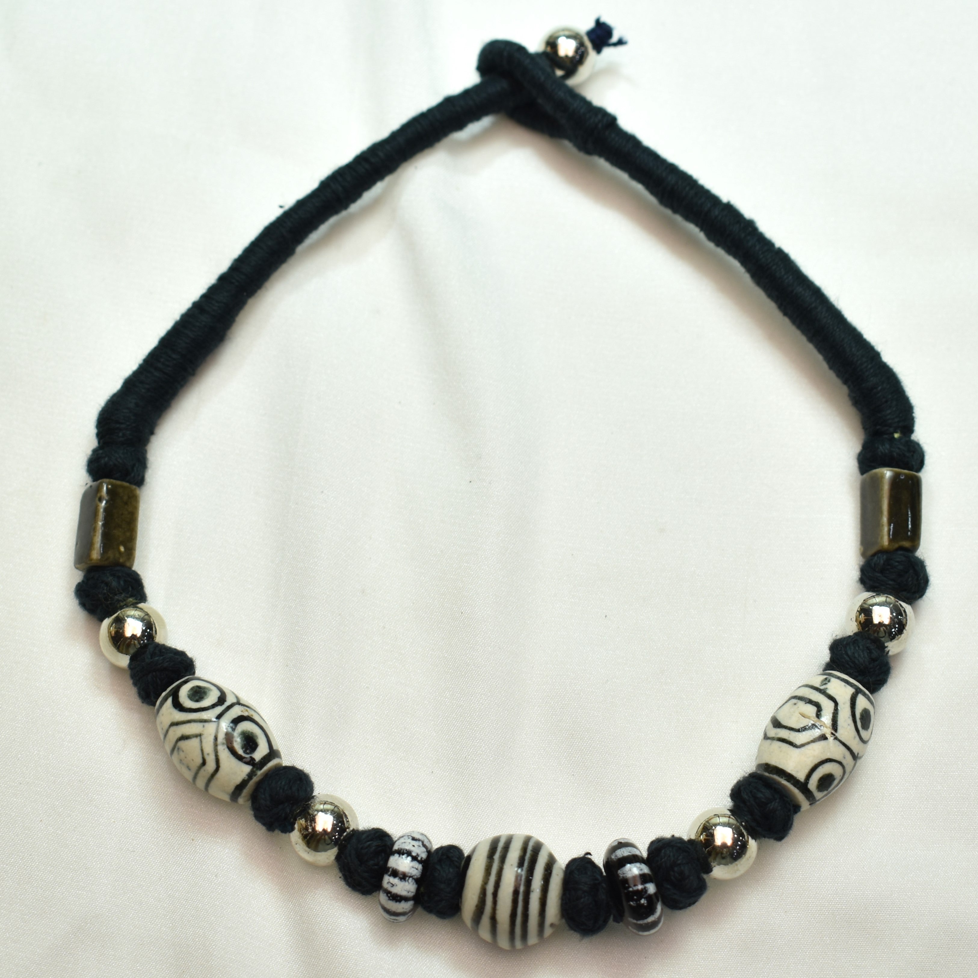 TFC Patwa Art Necklace With Black Thread And Mix Beads