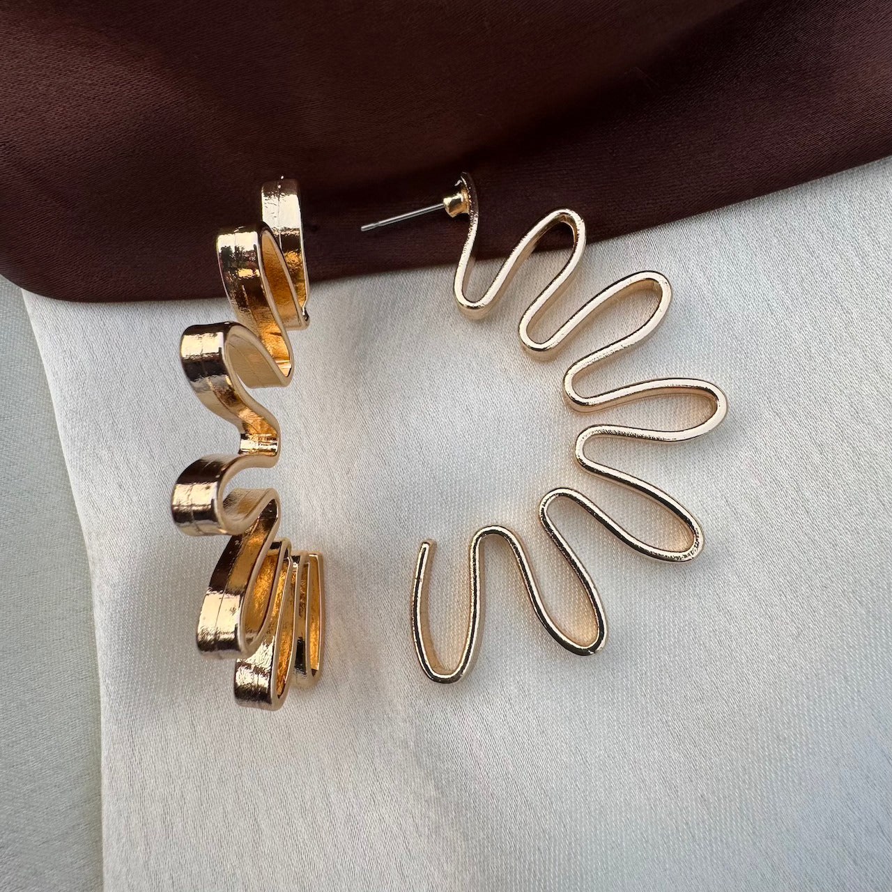 TFC Curvey line Gold Plated Hoop Earrings