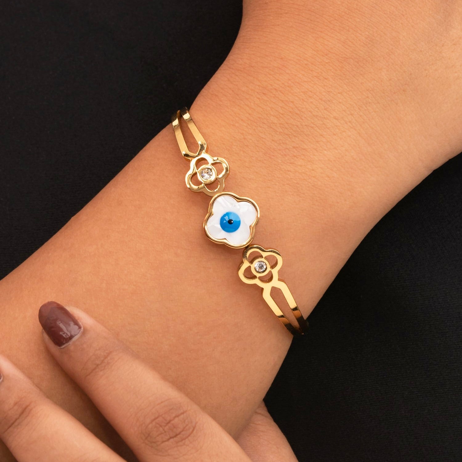 TFC Size 2.6 Chic Floral Eye Gold Bracelet Bangle