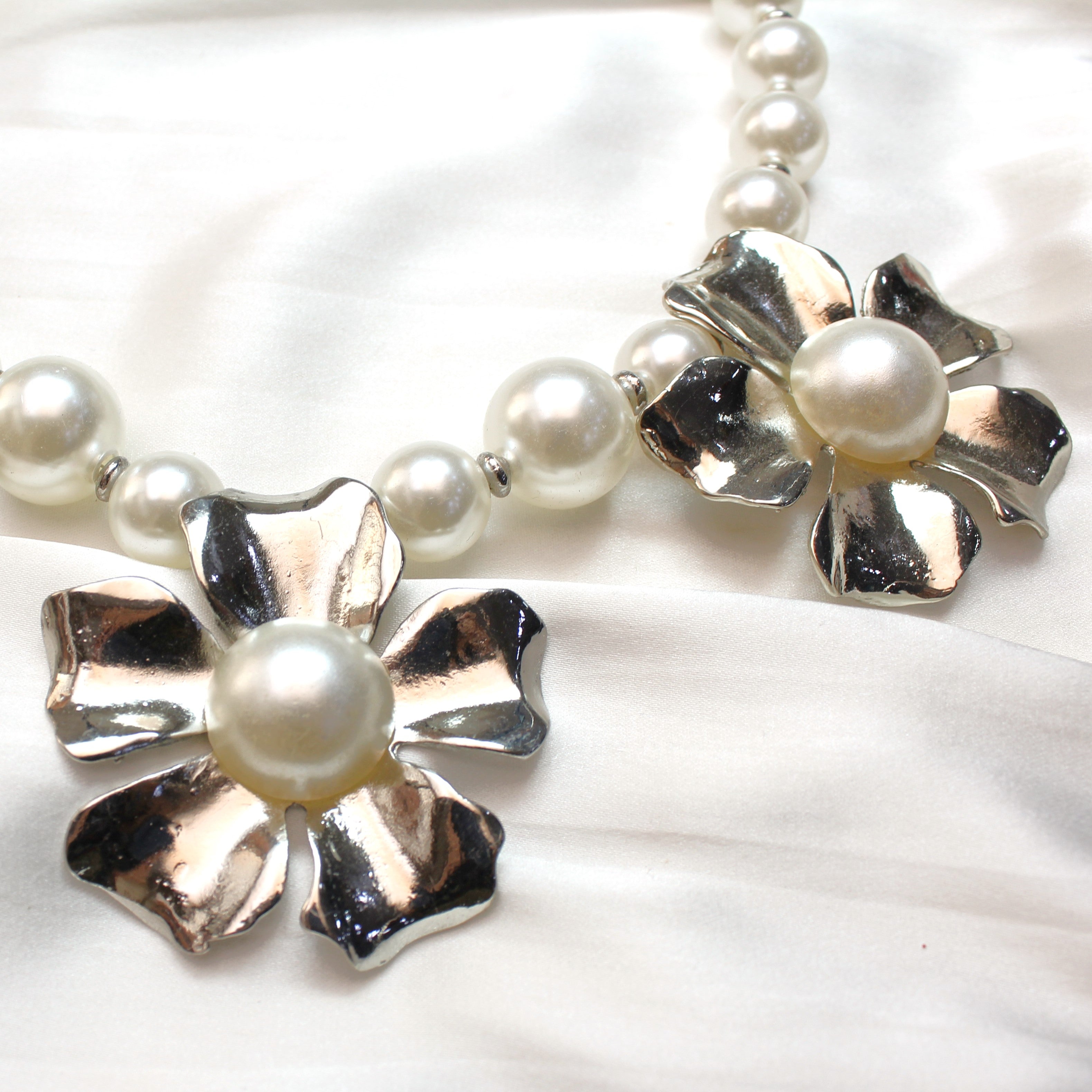 TFC Magna Flora Silver Plated Pearl Necklace