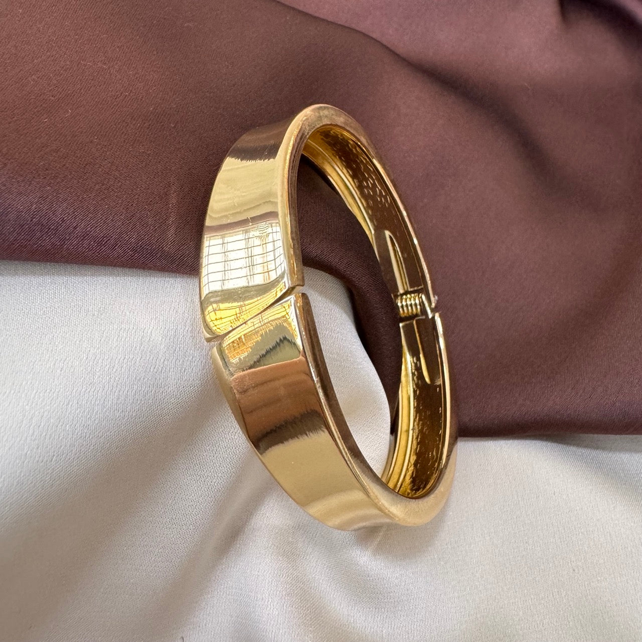 TFC Size 2.6 Plane Cut Gold Plated Bracelet Bangle