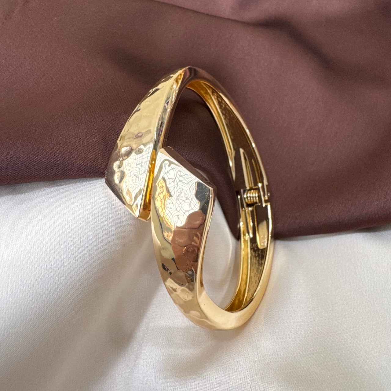 TFC Size 2.6 Dorasa Beaten Gold Plated Bracelet Bangle