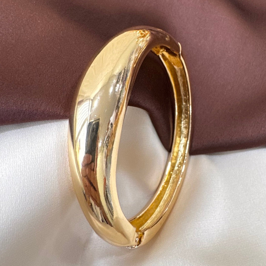 TFC Size 2.6 Lumina Gold Plated Bracelet Bangle