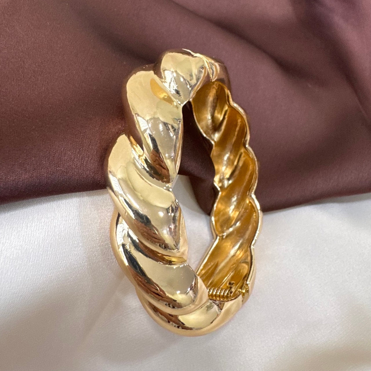 TFC Size 2.6 Bold Swirl Gold Plated Bracelet Bangle