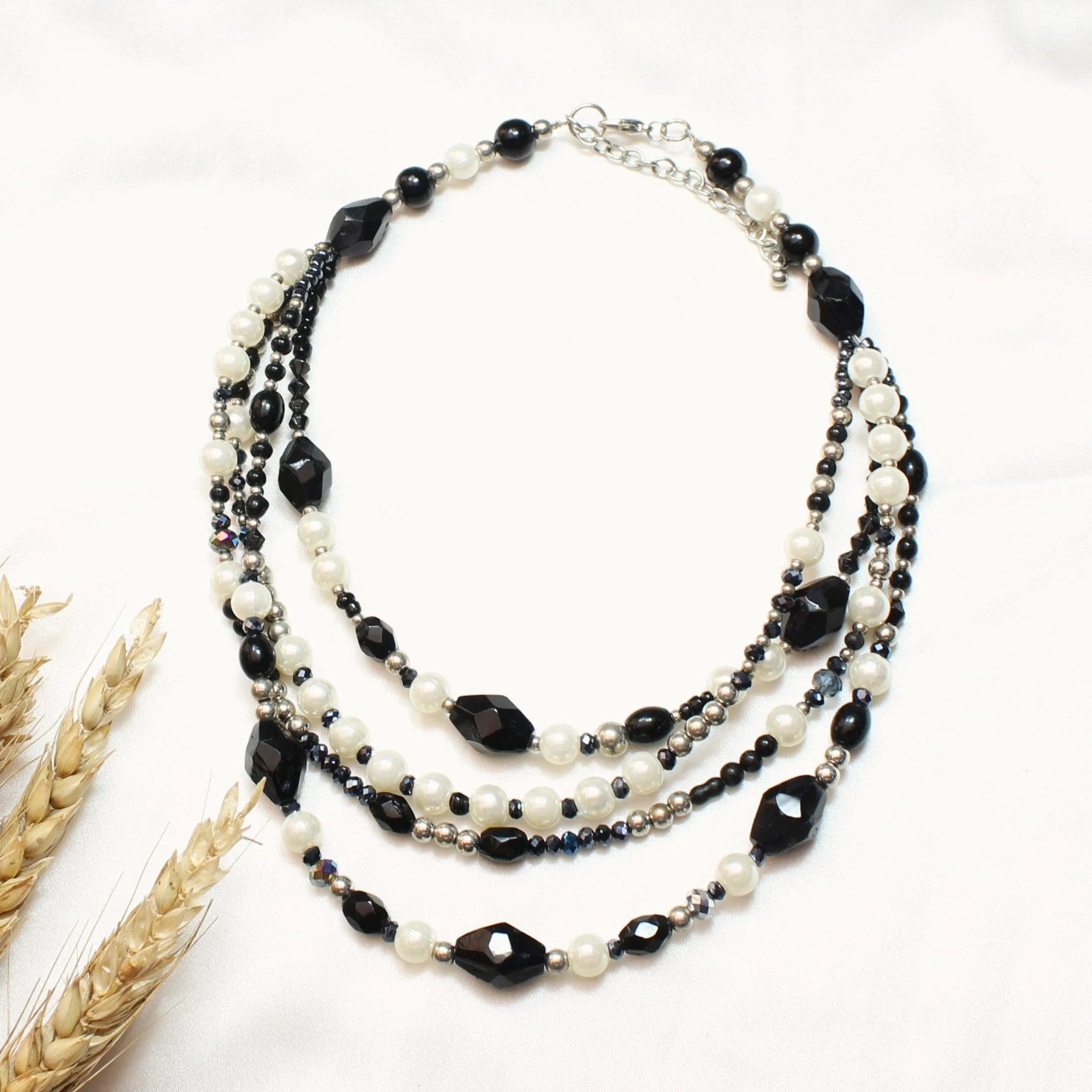 TFC Retro Beaded Necklace